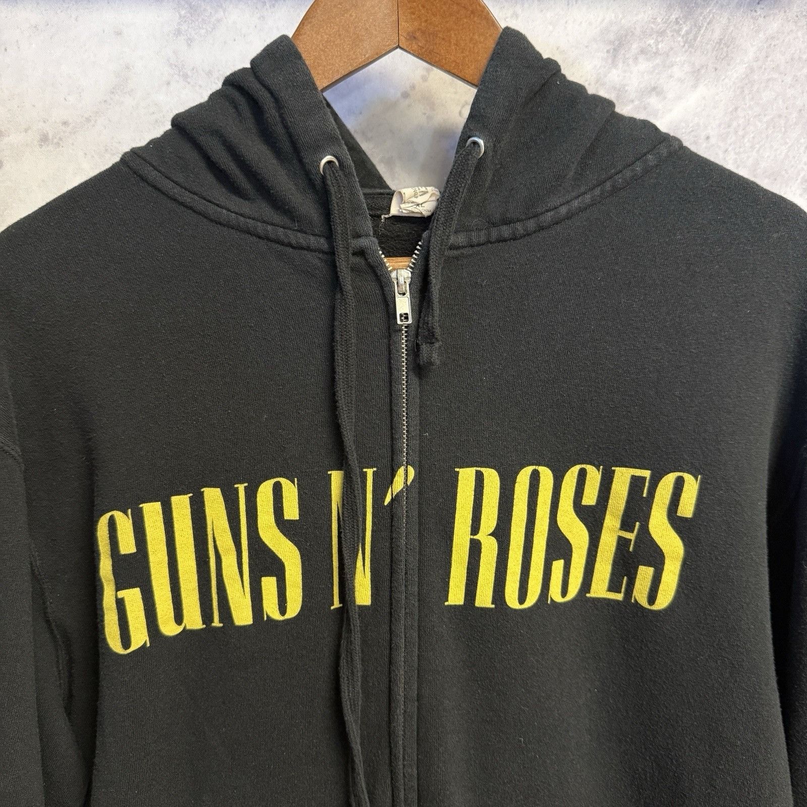 Band Tees Guns n Roses Hoodie Sweatshirt Mens XL Black Rock N Roll Size US XL / EU 56 / 4 - 3 Thumbnail