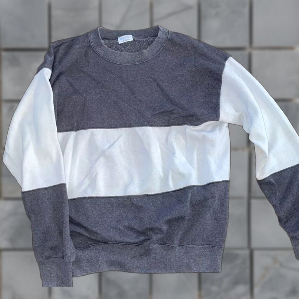 Vintage Vintage Santee Striped Pullover XL Gray Sweatshirt User: Vintage Santee Striped Pullover XL Gray Sweatshirt Size US XL / EU 56 / 4 - 1 Thumbnail