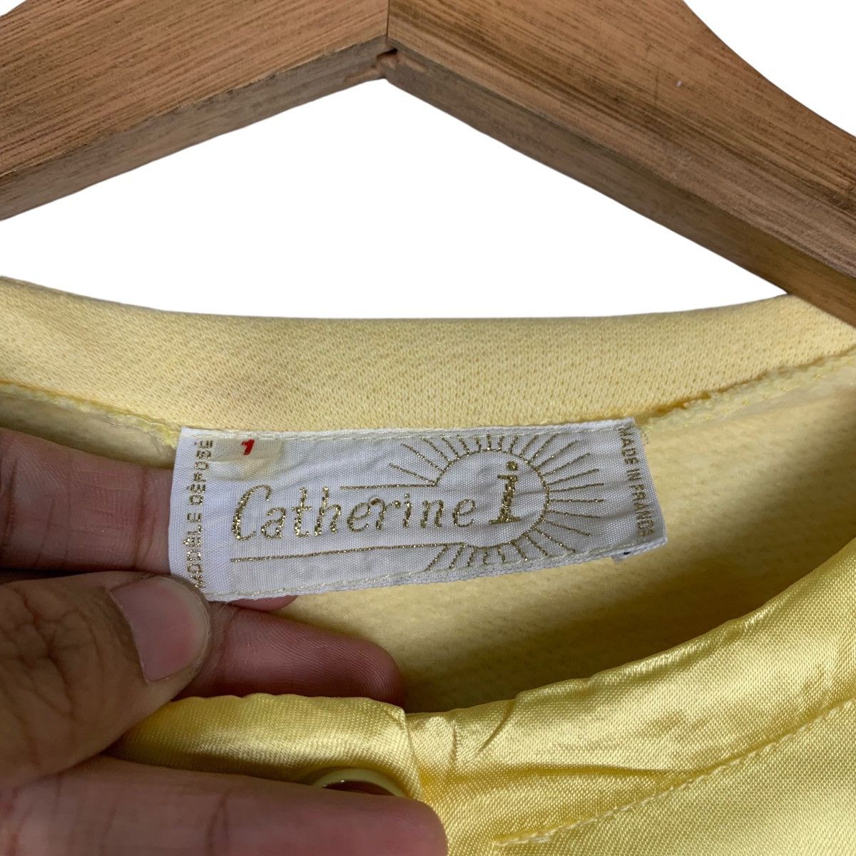 Japanese Brand 80’s CATHERINE Made in France Yellow Sweatshirt #1540-C69 Size M / US 6-8 / IT 42-44 - 11 Thumbnail
