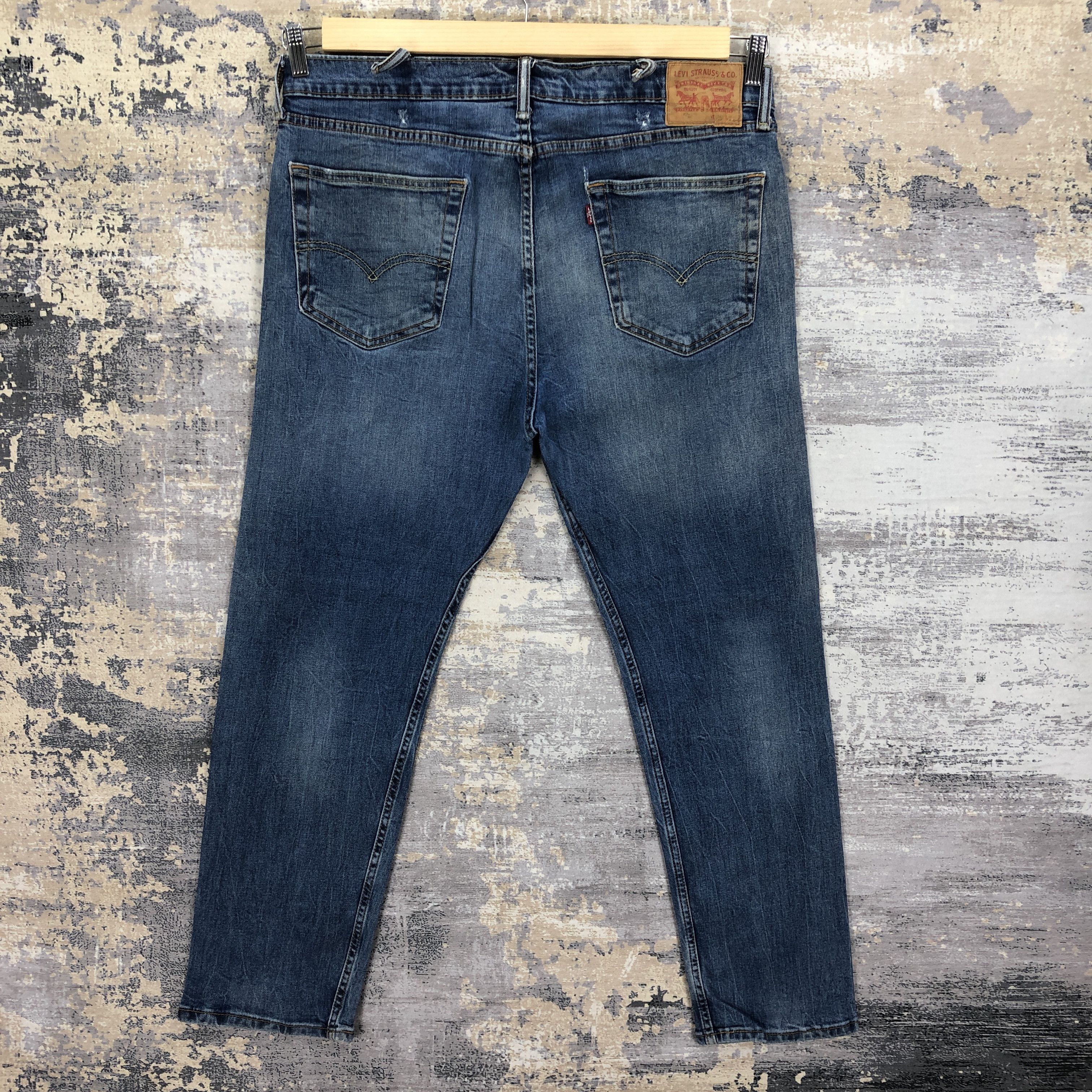 Levi's Vintage Levis 502 Faded Jeans Blue Levi's Light Wash Denim Size US 36 / EU 52 - 2 Thumbnail