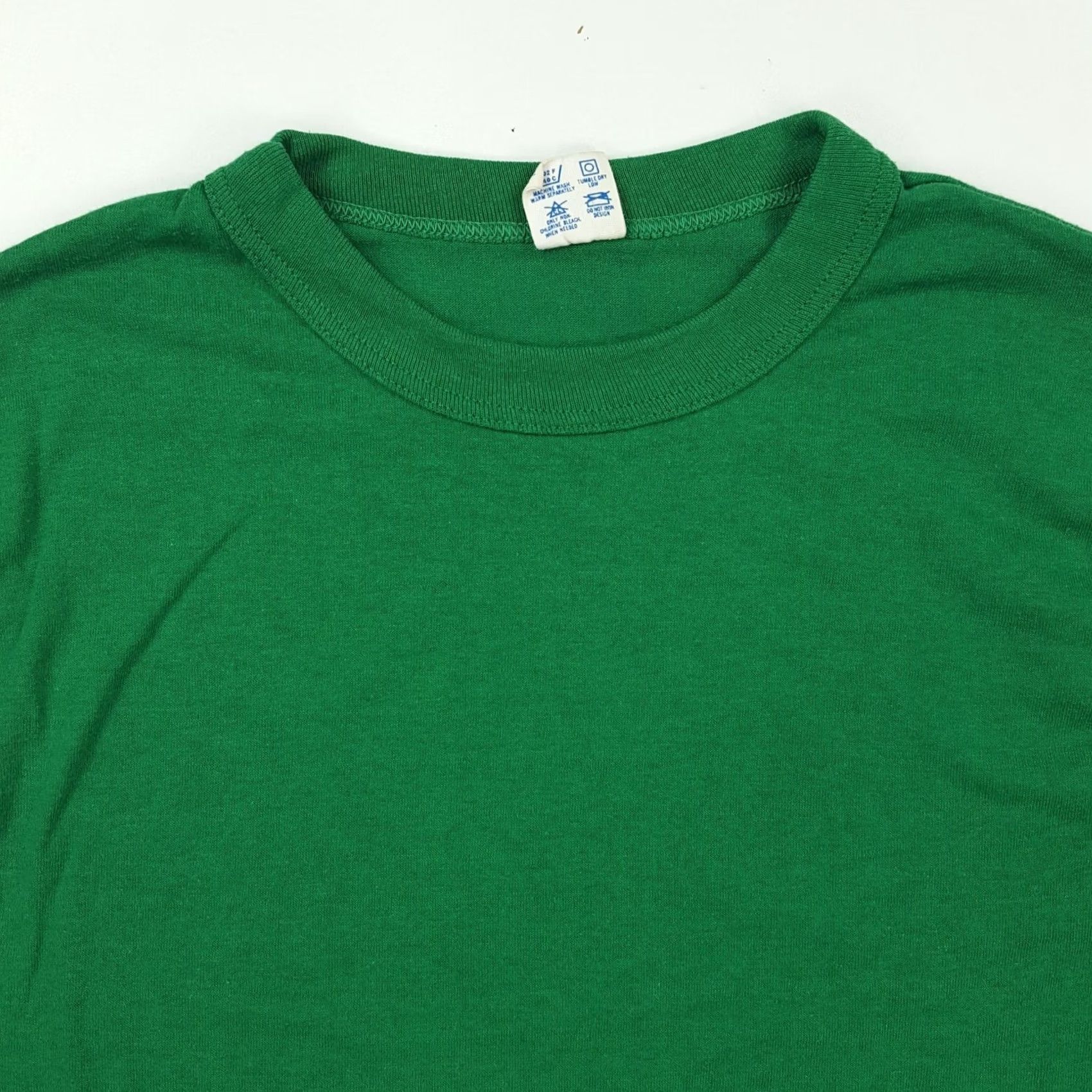 Champion VINTAGE Champion Green USA Made Men's XS T Shirt athletic 80s 90s Graphic Print Blank Short Sleeve Crew Neck USA University College American Mens Size US XS / EU 42 / 0 - 2 Thumbnail