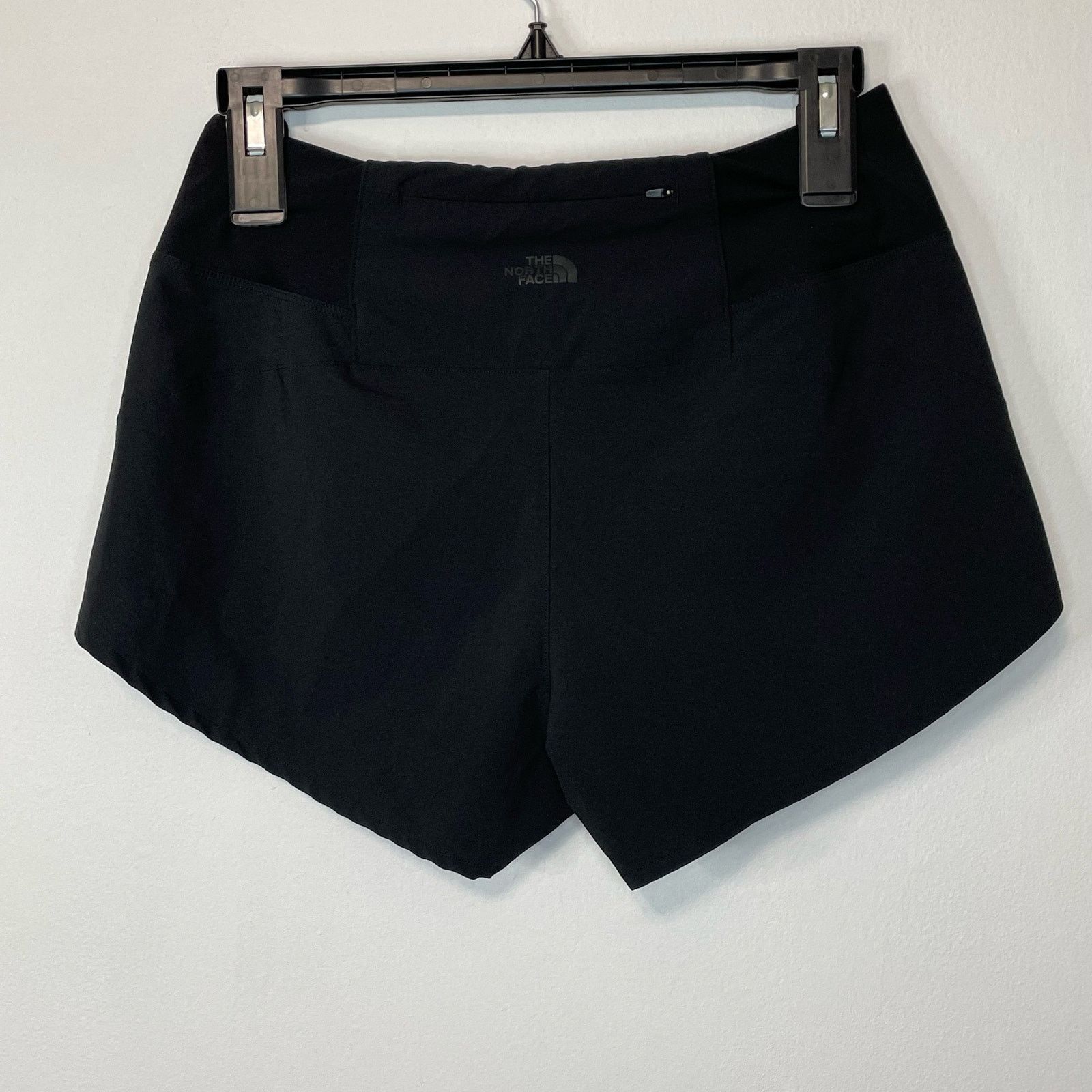 The North Face North Face Black Shorts S Logo Zip Pocket Athletic Unlined Size 26" / US 2 / IT 38 - 3 Thumbnail