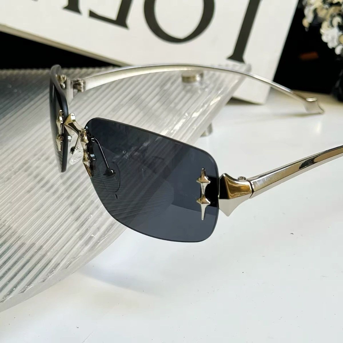 Japanese Brand 90s Y2K retro style sporty cyber cycling sunglasses Size ONE SIZE - 2 Thumbnail