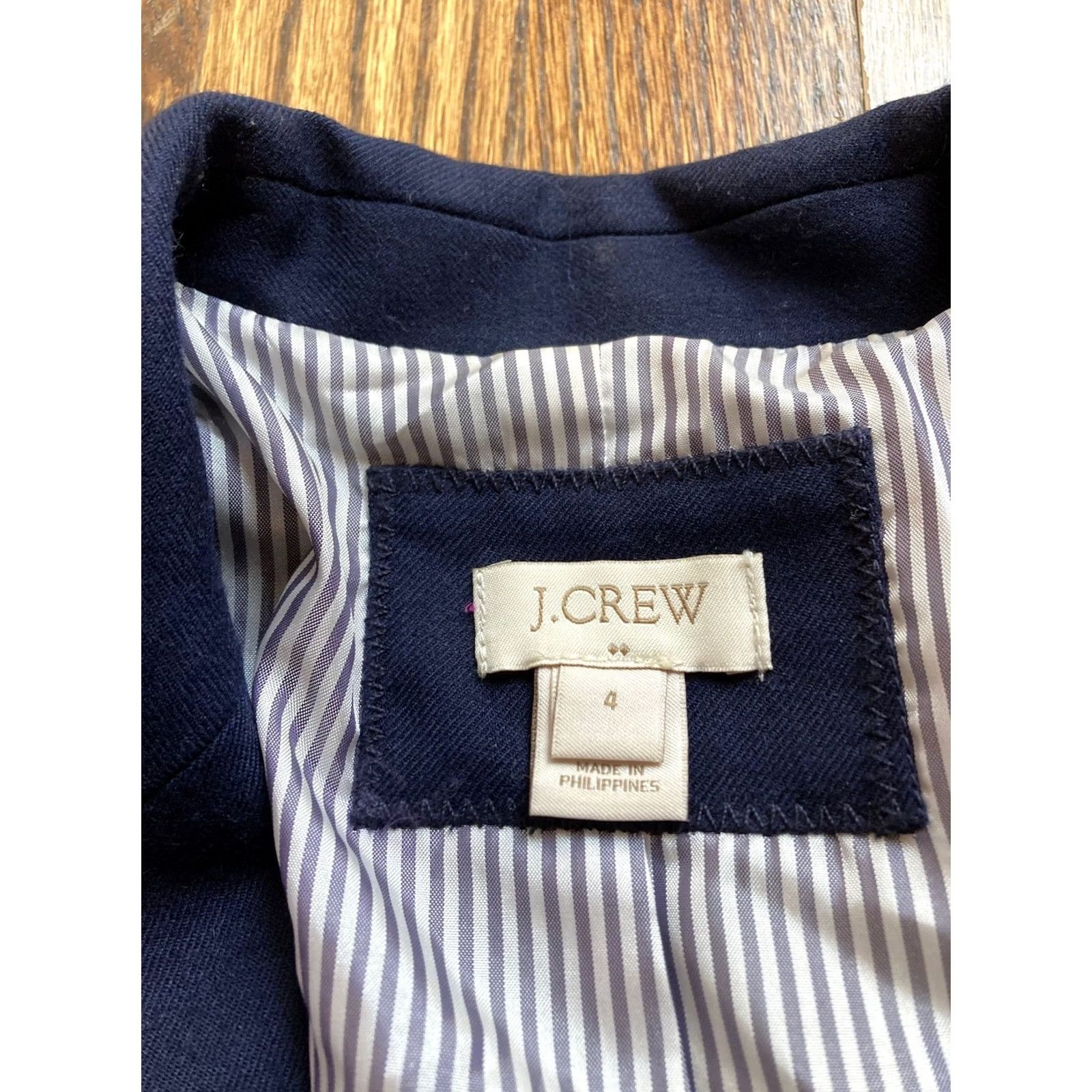 J.Crew J. Crew Blazer Women Size 4 Wool Blend Navy Blue Gold Button Jacket Size S / US 4 / IT 40 - 7 Thumbnail