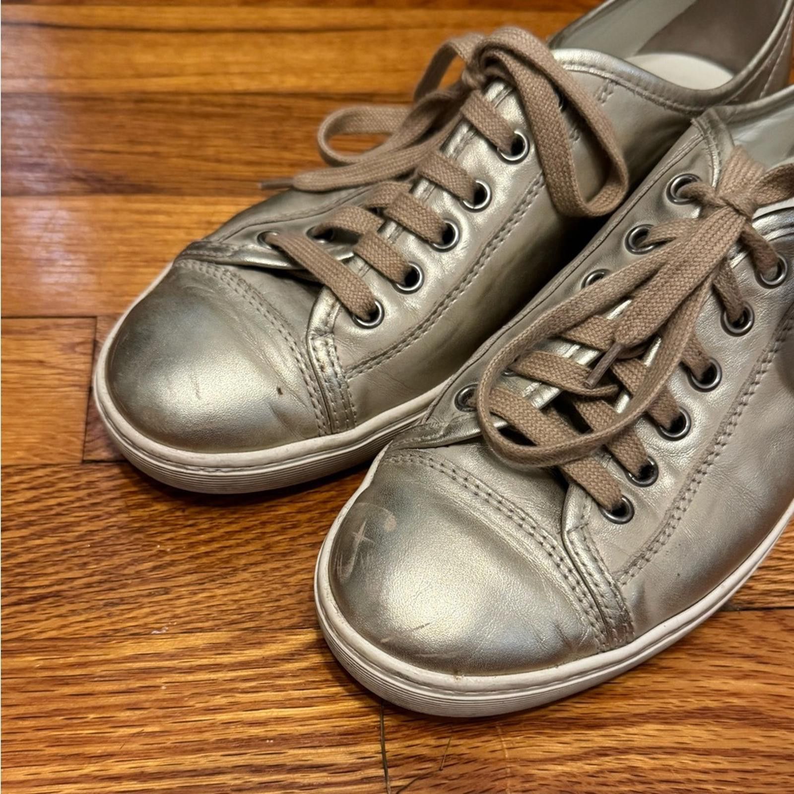 Tod's TODS Metallic Gold Sneakers‎ in size 39 Size US 8.5 / IT 38.5 - 4 Thumbnail