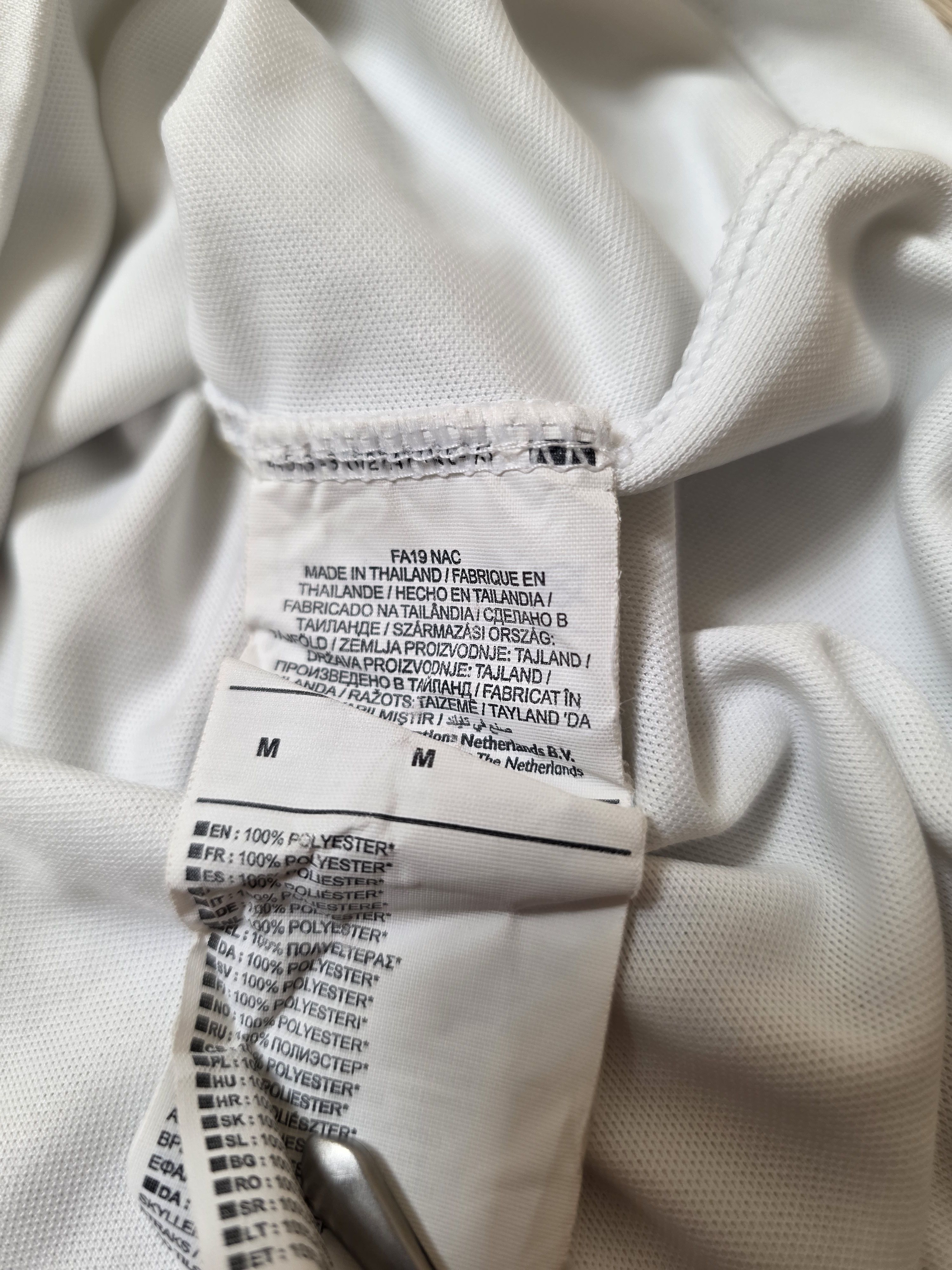 Chelsea Soccer CHELSEA 2019 2020 AWAY FOOTBALL SHIRT SOCCER JERSEY Size US M / EU 48-50 / 2 - 7 Thumbnail