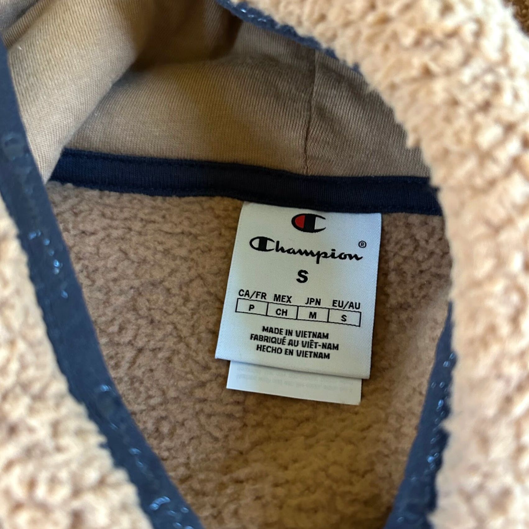 Champion Champion Hoodie Pullover Fleece Warm Cozy Sweatshirt Beige Mens Small NWT Sherpa Logo Pocket Zipper Warmth Size US S / EU 44-46 / 1 - 4 Thumbnail