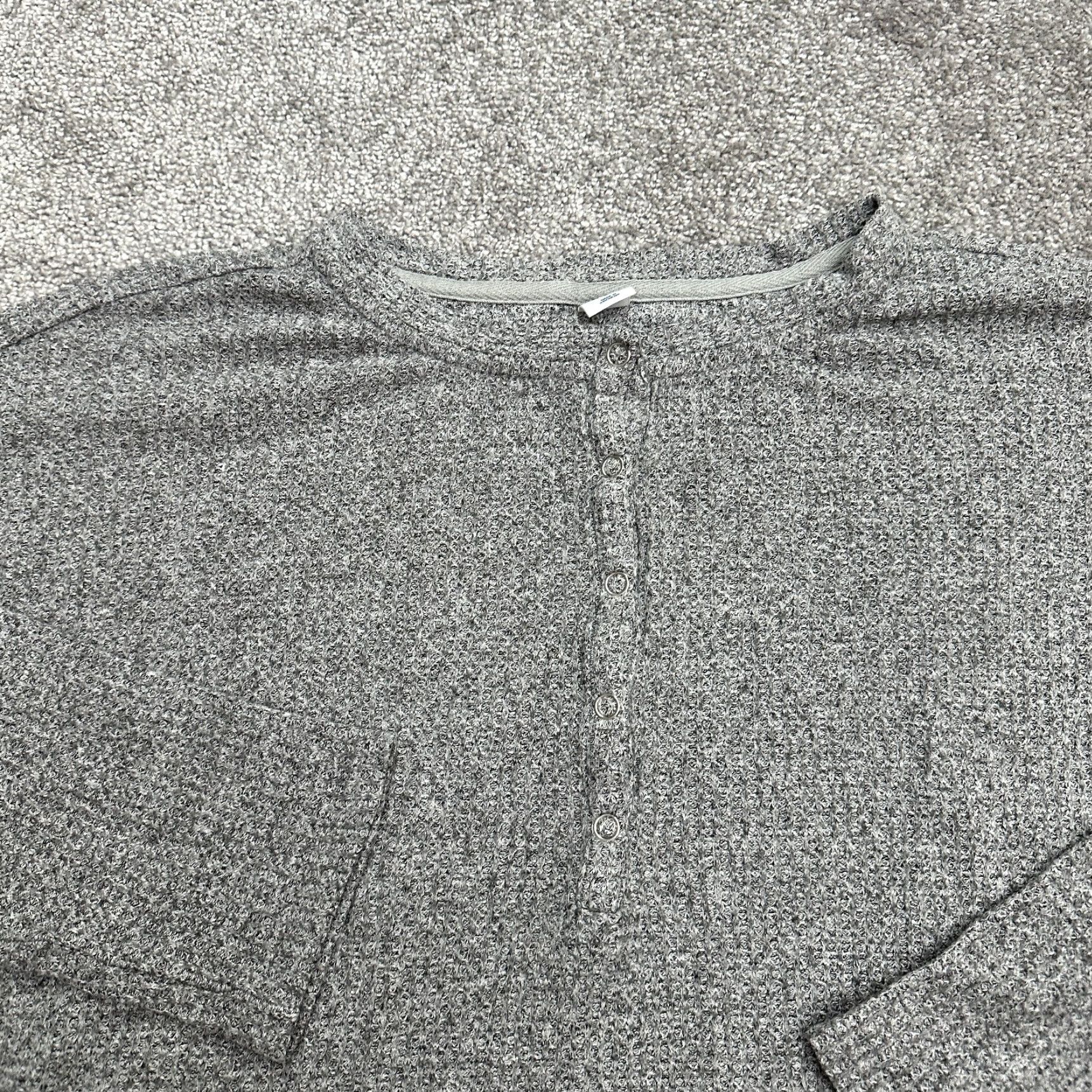 Old Navy Old Navy Henley Pullover Sweater Women L Gray Knit Casual Work Outdoor Size L / US 10 / IT 46 - 2 Thumbnail