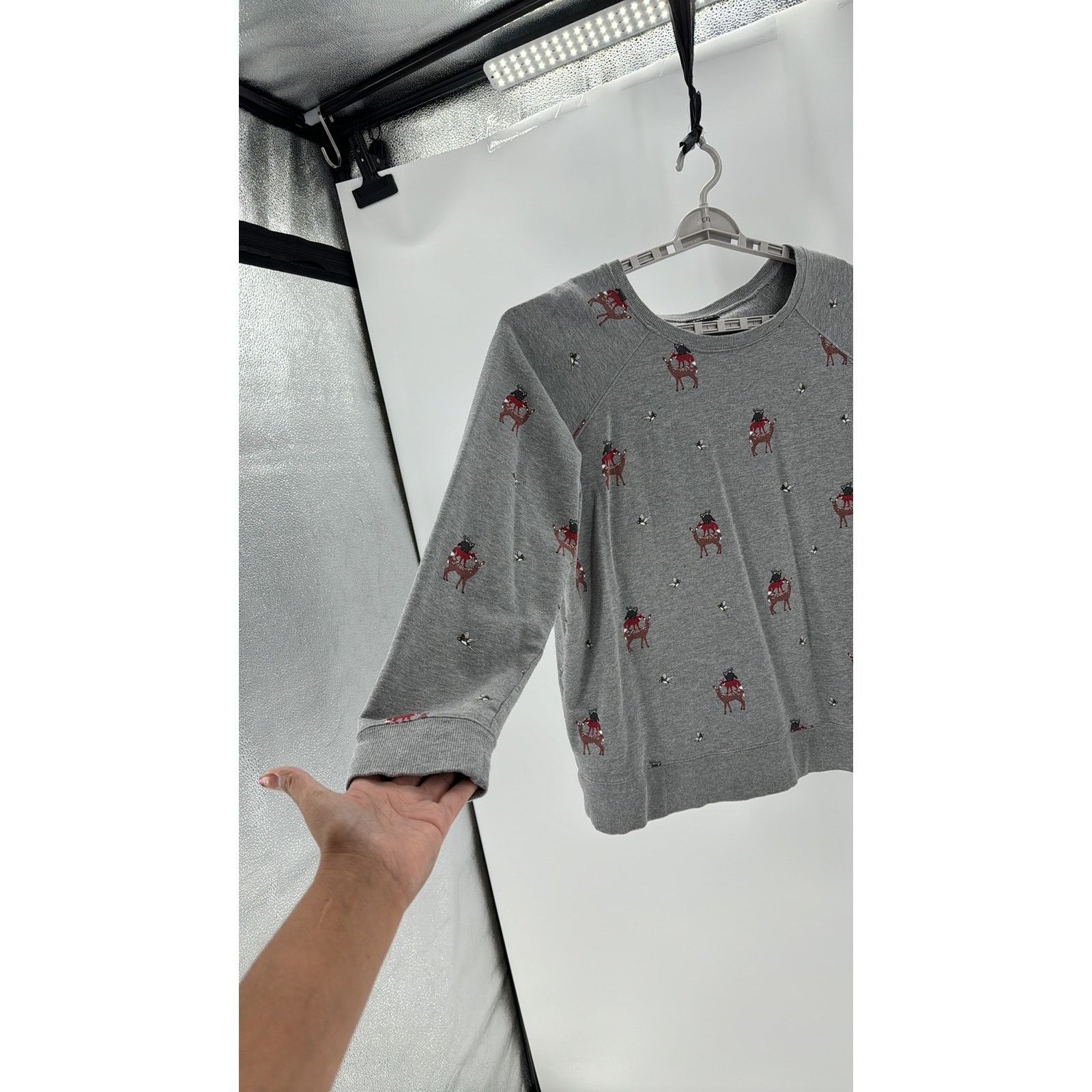 Other Torrid Holiday Gray Pullover Sweatshirt animal Novelty Print Size XXL / US 16-18 / IT 52-54 - 7 Thumbnail