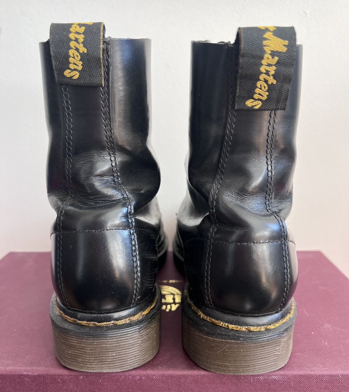 Dr. Martens Rare!! EUC! Vintage 80s 1460 dr Martens Made in England Size US 7.5 / IT 37.5 - 4 Thumbnail