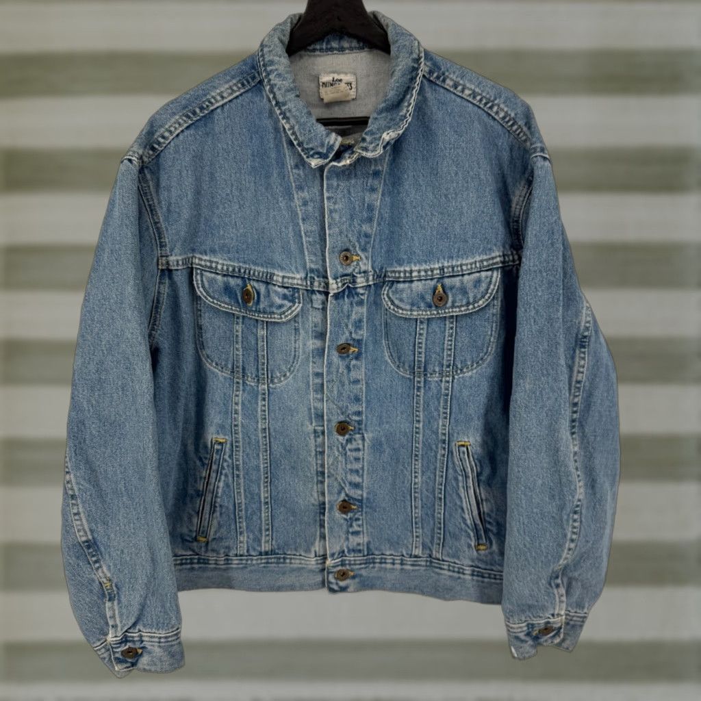Vintage VINTAGE Lee Dungarees Denim Jacket Blue Trucker Style Large XL Bomber Jacket Mens Button-Down Collar Pockets Workwear Casual Size US 36 / EU 52 - 1 Thumbnail