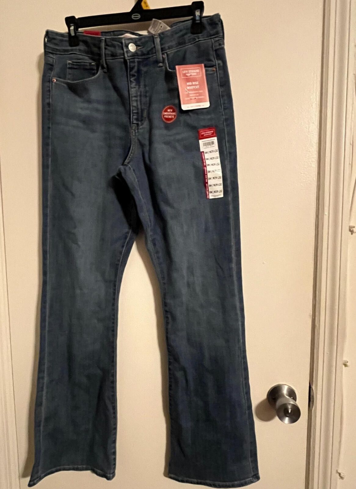 Levi's Levi's Strauss Bootcut Leg Denim Jeans W29 L32 Men Mid Rise Size US 29 - 1 Thumbnail