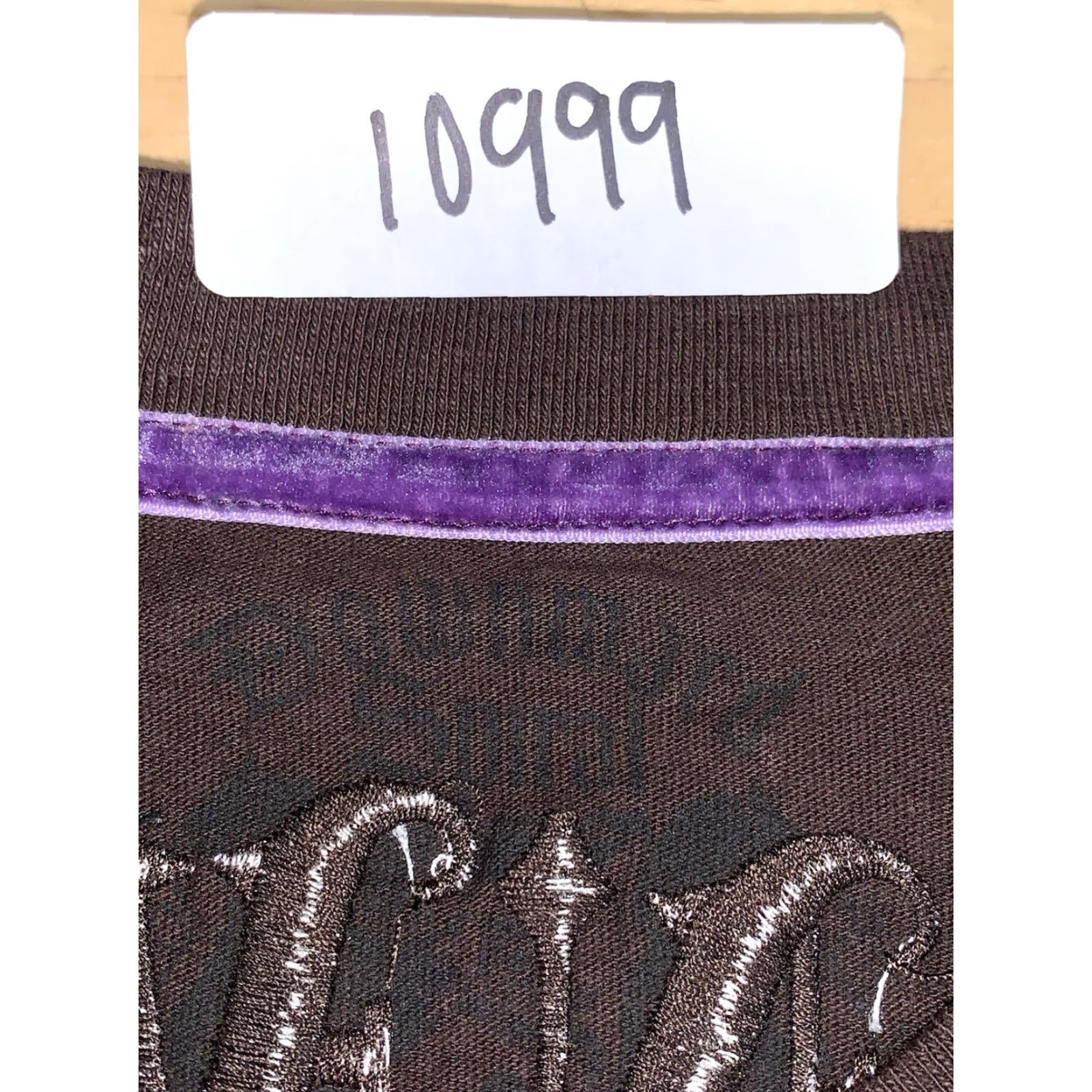 Vintage VINTAGE Downward Spiral T Shirt Mens L Brown Embroidered Wings Grunge 10999 Size US L / EU 52-54 / 3 - 2 Thumbnail