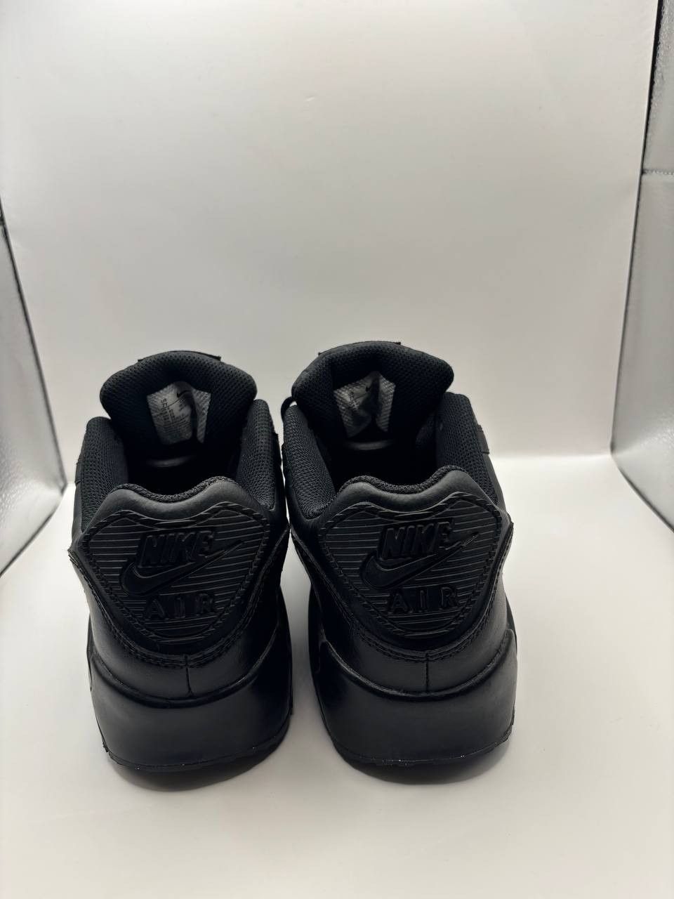 Nike Nike Air Max 90 LTR Black Leather Sneakers 7Y / 40 EUR Size US 8.5 / IT 38.5 - 3 Thumbnail