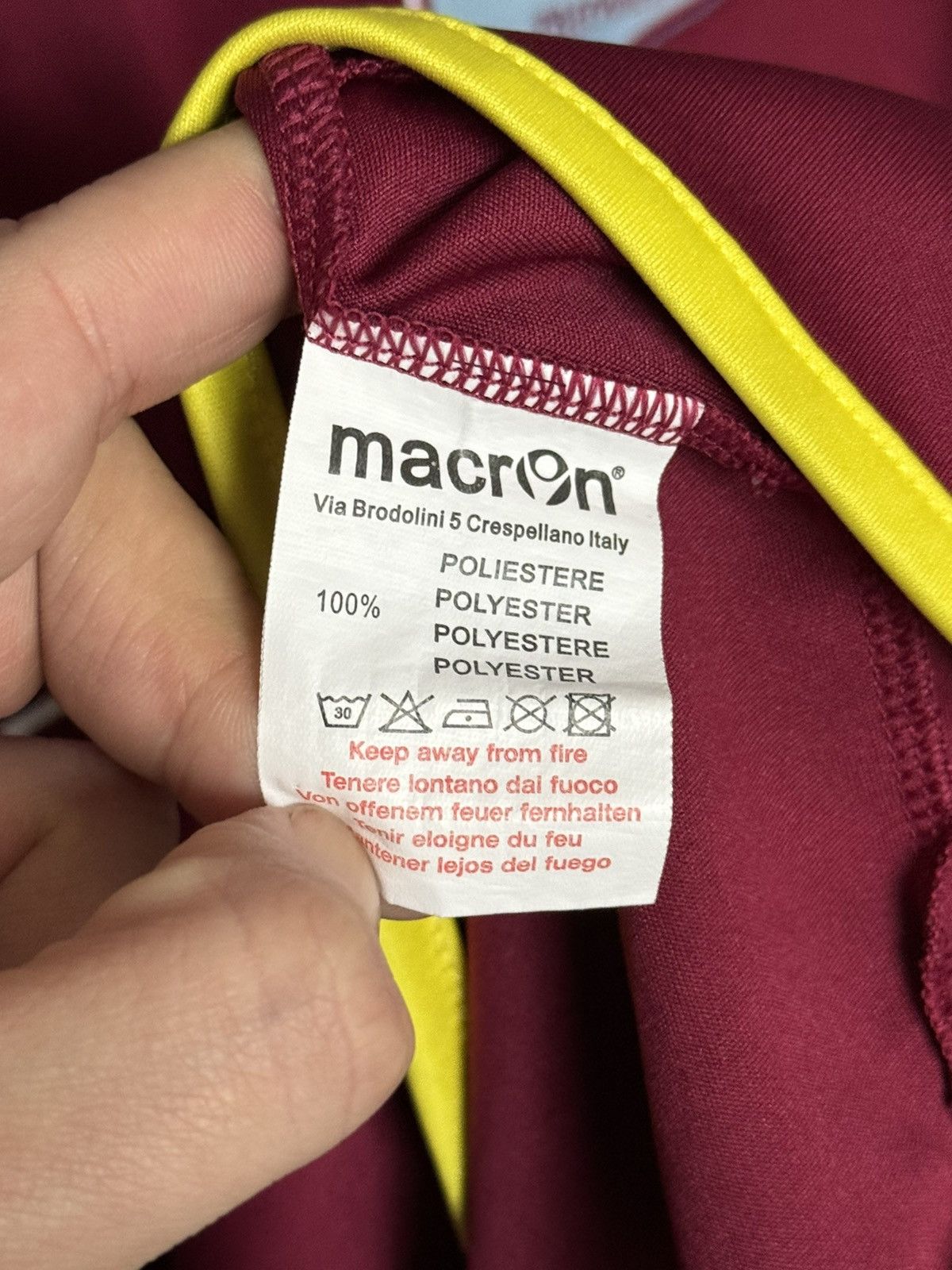 Macron Aston Villa 12/13 Home Football Jersey Size US L / EU 52-54 / 3 - 11 Thumbnail