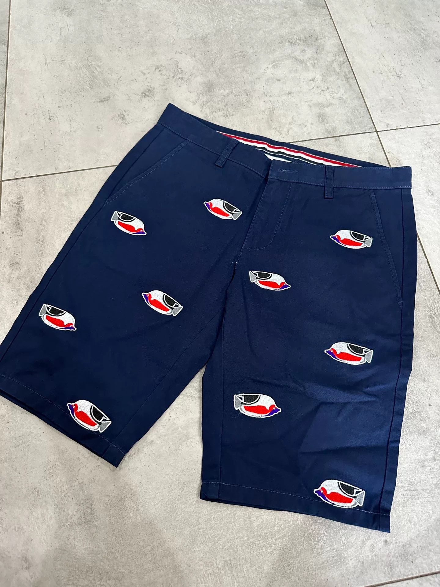 Thom Browne Thom Browne Men's Embroidered Shorts Size US 32 / EU 48 - 1 Thumbnail