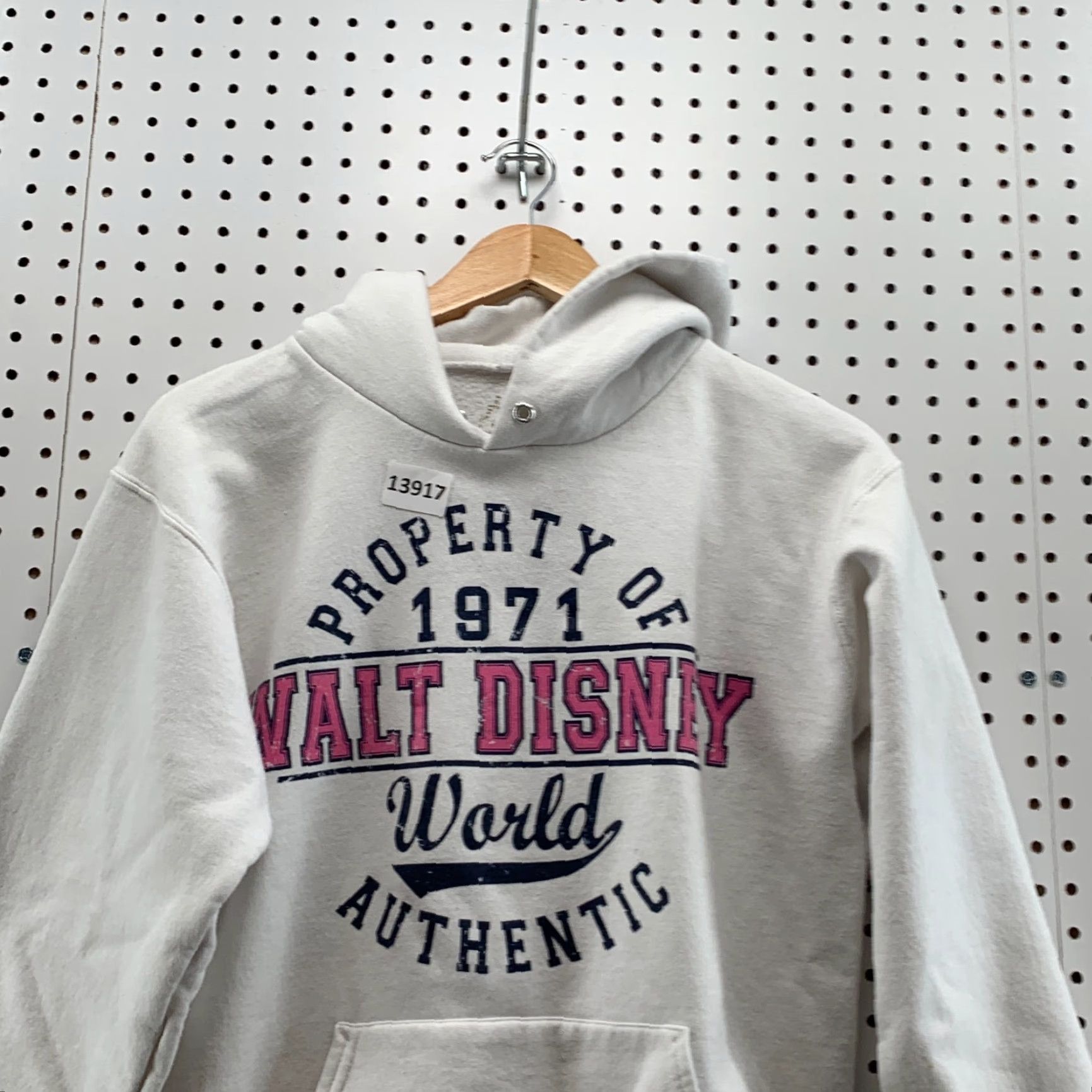Disney VINTAGE Disney Property Of Women's White Hooded Sweater Long Sleeve Size Small Size S / US 4 / IT 40 - 7 Thumbnail