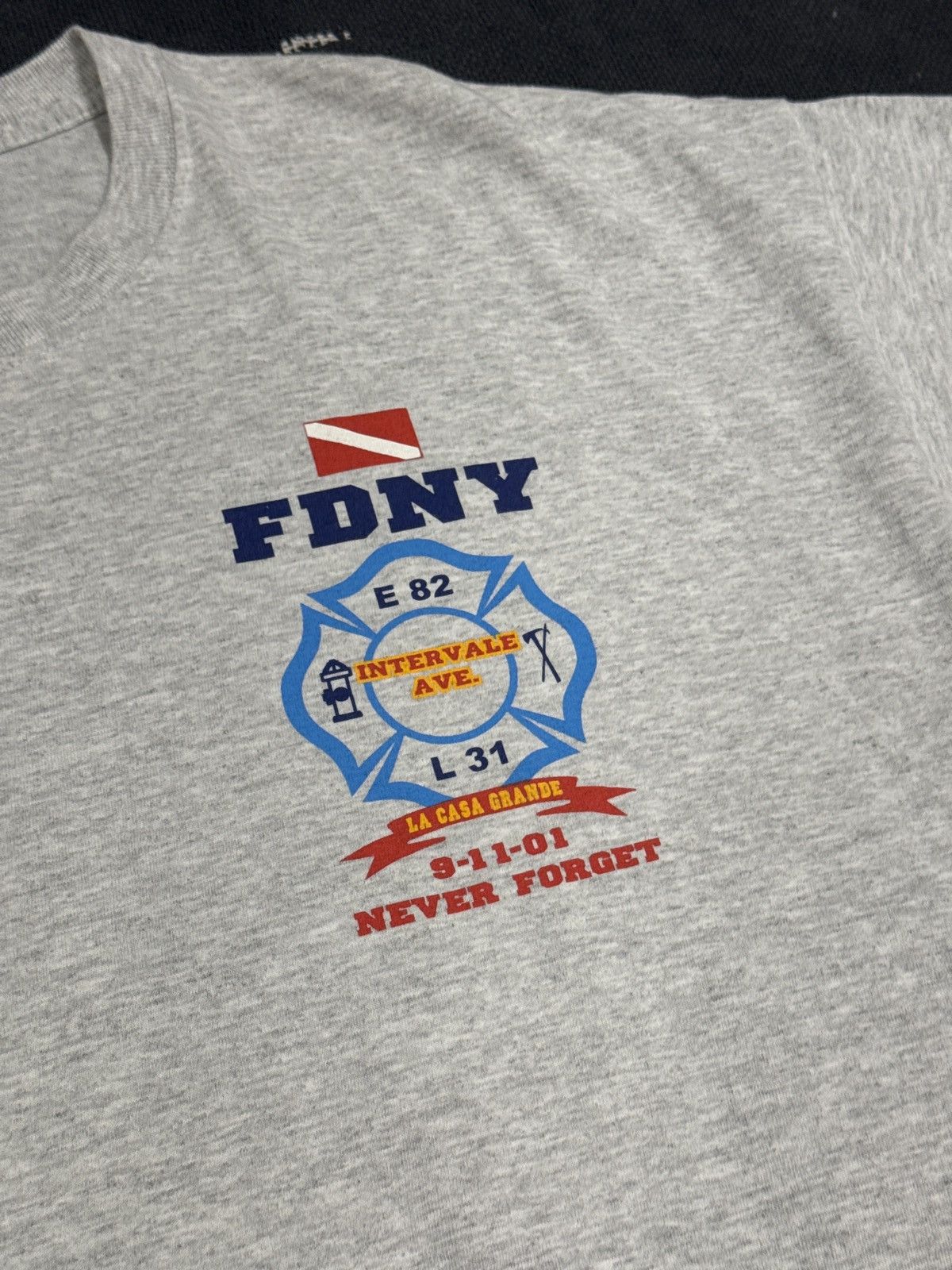 Vintage The Bronx “La Casa Grande” FDNY Vintage Y2K Grey T-Shirt Size US XL / EU 56 / 4 - 3 Thumbnail