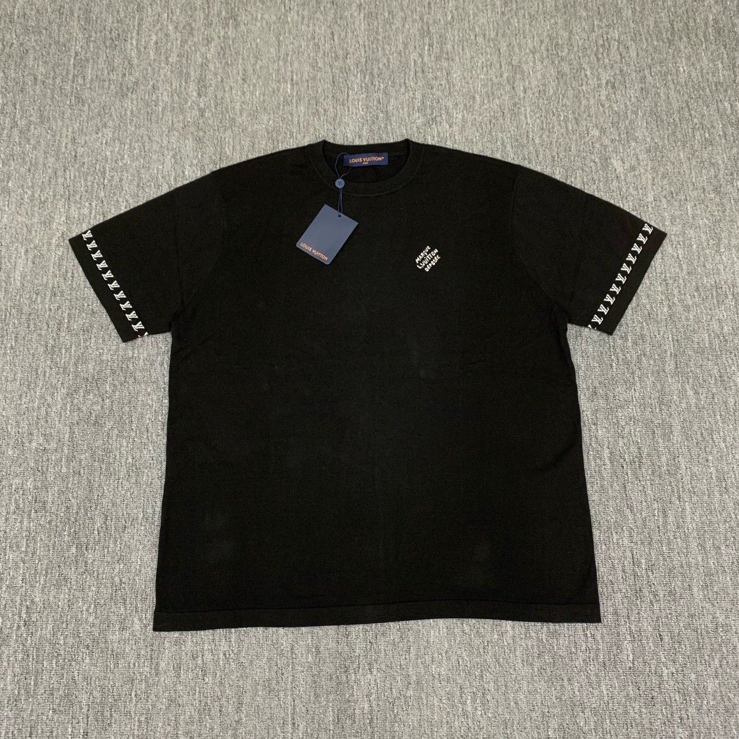 Louis Vuitton lv black logo short-sleeve knit shirt Size US XXL / EU 58 / 5 - 1 Thumbnail