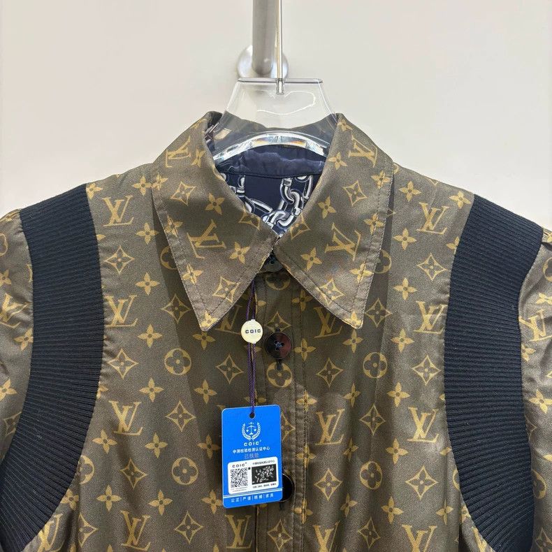 Louis Vuitton Louis Vuitton Contrasting Mulberry Silk Old-print Chain Re Size XS / US 0-2 / IT 36-38 - 3 Thumbnail
