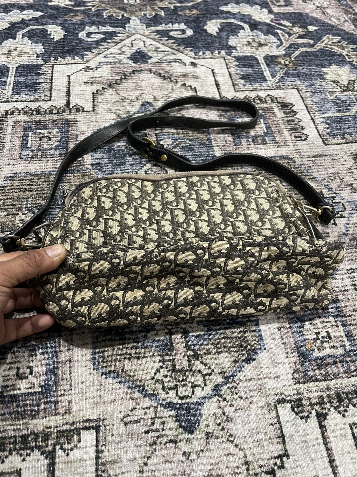 Christian Dior Monsieur × Vintage Vintage 80s Christian Dior Monogram Distressed Sling Bag Size ONE SIZE - 5 Thumbnail