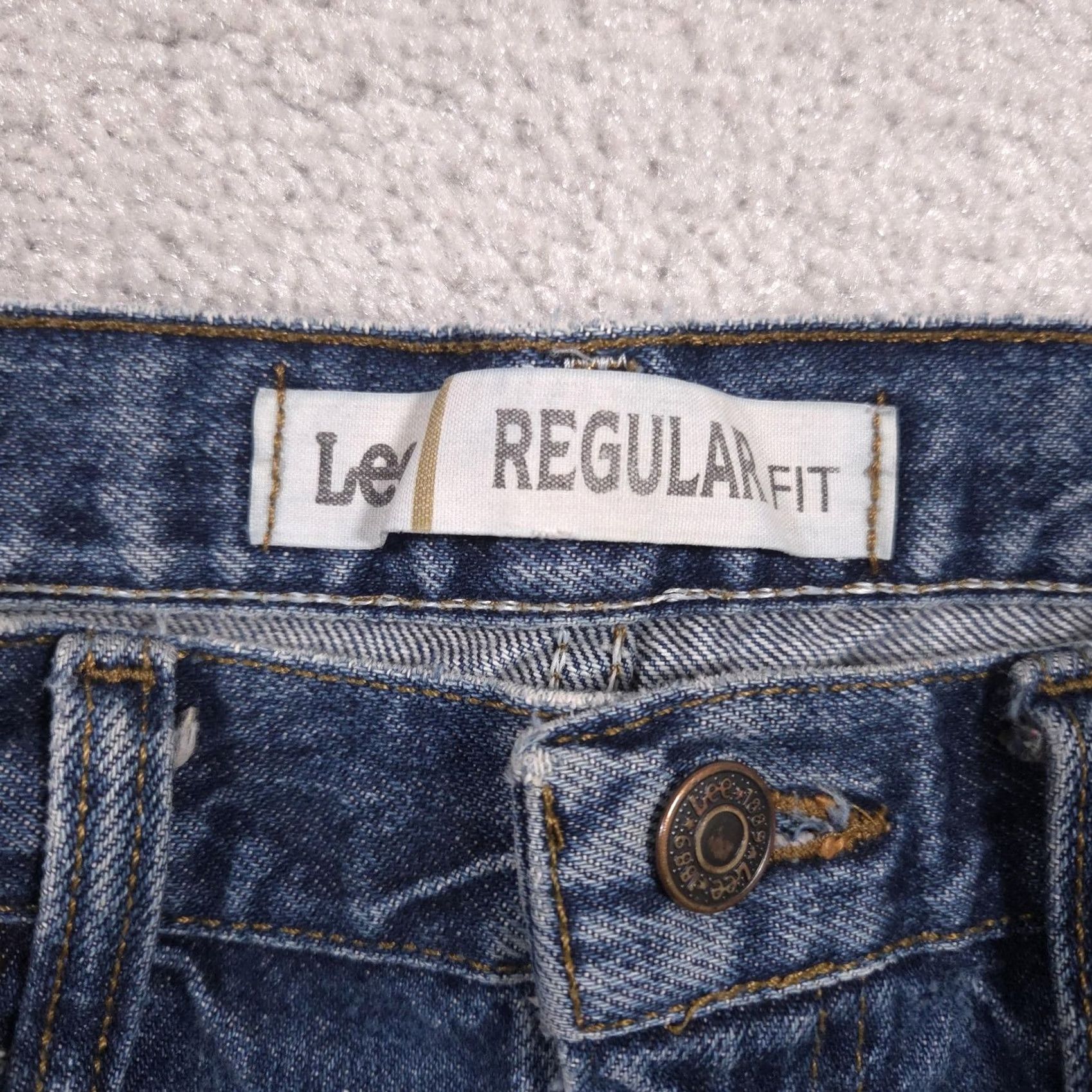 Lee VINTAGE? Lee Jeans Mens 34x32 Blue Denim Regular Fit Straight Leg Distressed Workwear Size US 34 / EU 50 - 4 Thumbnail