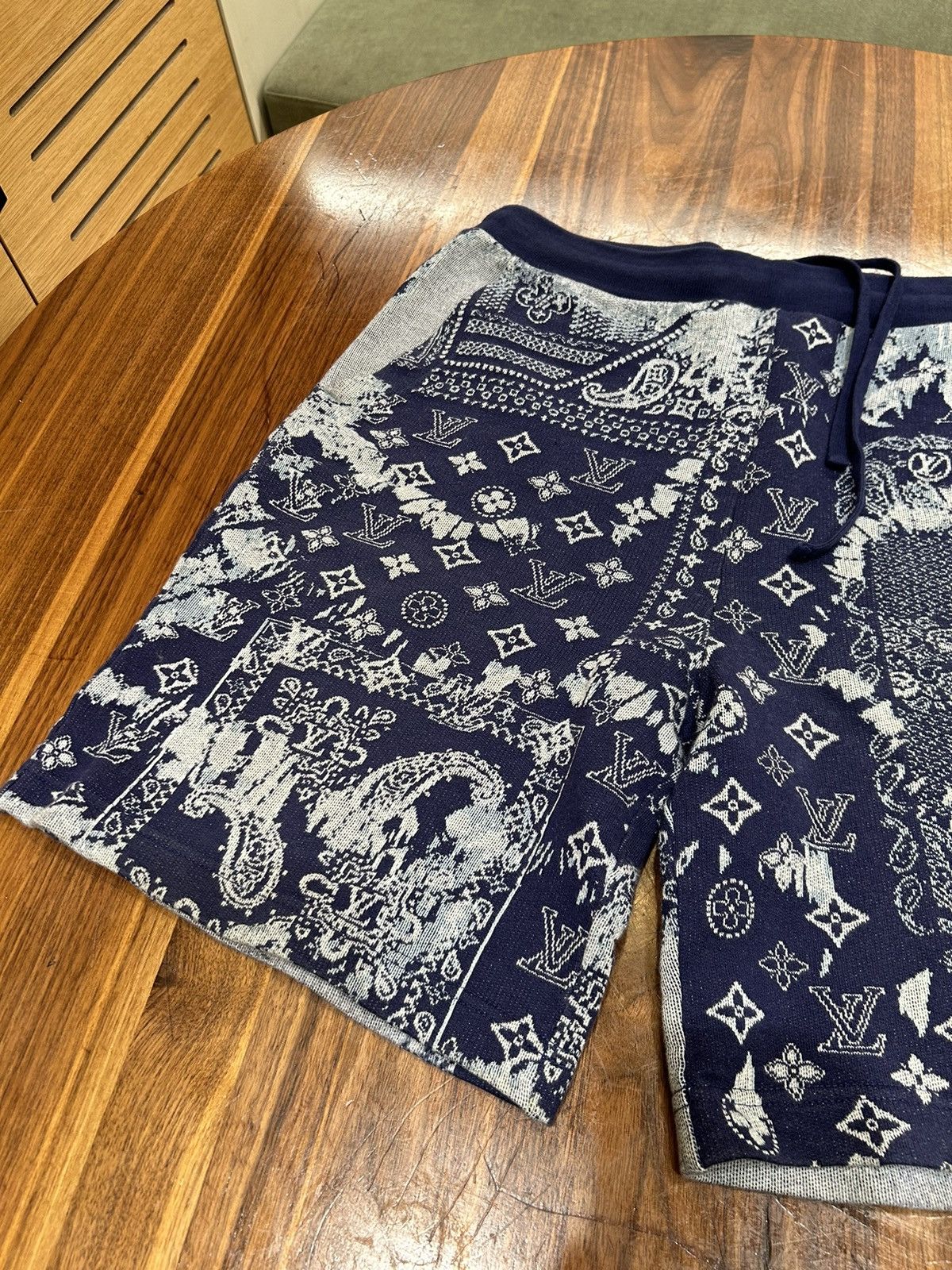 Louis Vuitton LOUIS VUITTON BANDANA SHORTS Size US 32 / EU 48 - 3 Thumbnail