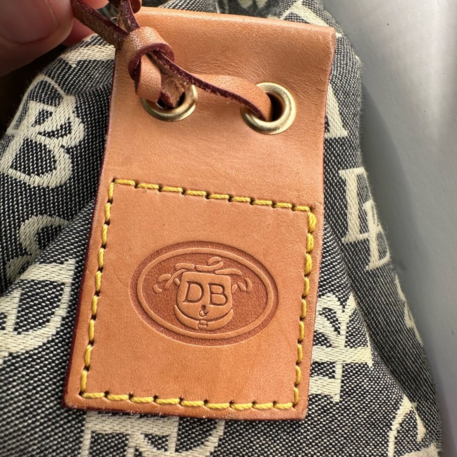 Dooney & Bourke Vintage Dooney & Bourke Authentic Tulip Tassel Tote Bag Size ONE SIZE - 2 Thumbnail