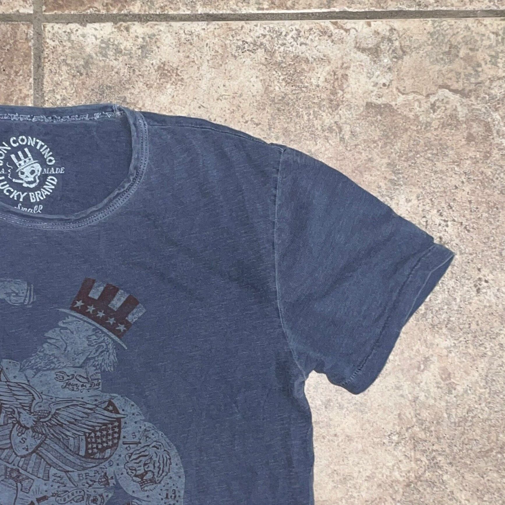 Lucky Brand Lucky Brand Graphic T-Shirt Mens Small Gray Size US S / EU 44-46 / 1 - 4 Thumbnail