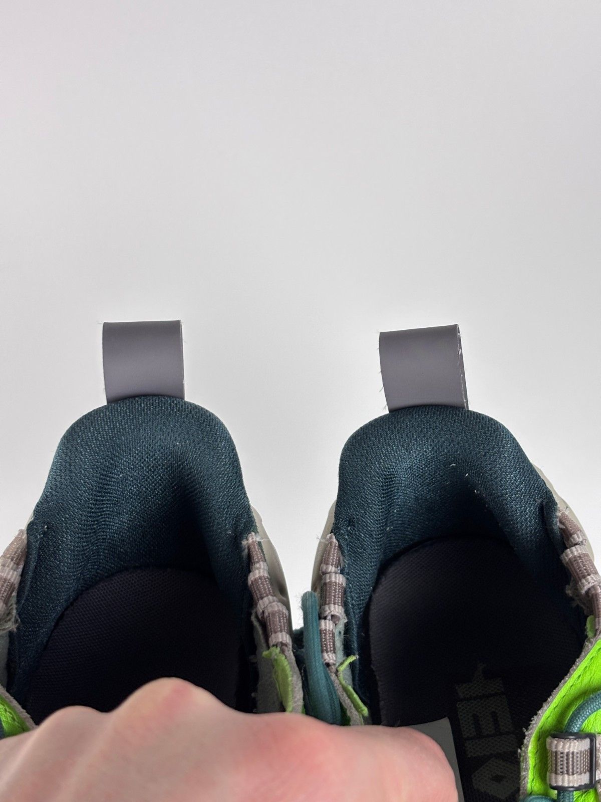 Nike Nike React Sertu Running Trainers Sneakers Shoes Mint 10.5 Size US 10.5 / EU 43-44 - 8 Thumbnail