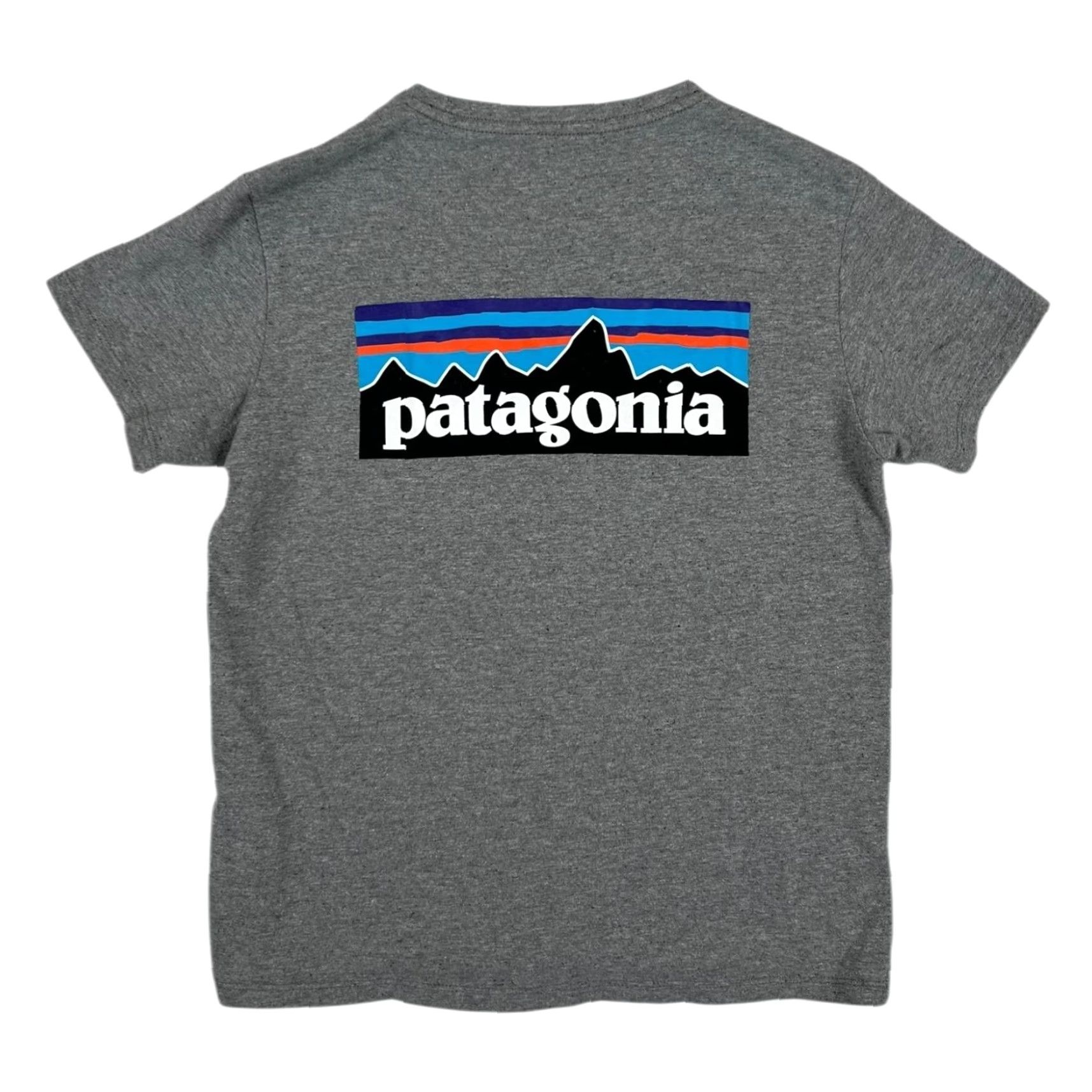 Patagonia Patagonia Logo T-Shirt Womens Small Gray Responsibili-Tee Mountain Back Graphic Size S / US 4 / IT 40 - 2 Thumbnail