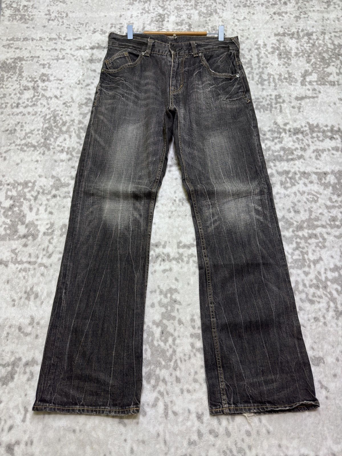 Japanese Brand Vintage UJ Jeans Buckle Back Claw Mark Distressed Denim Size US 33 - 2 Thumbnail