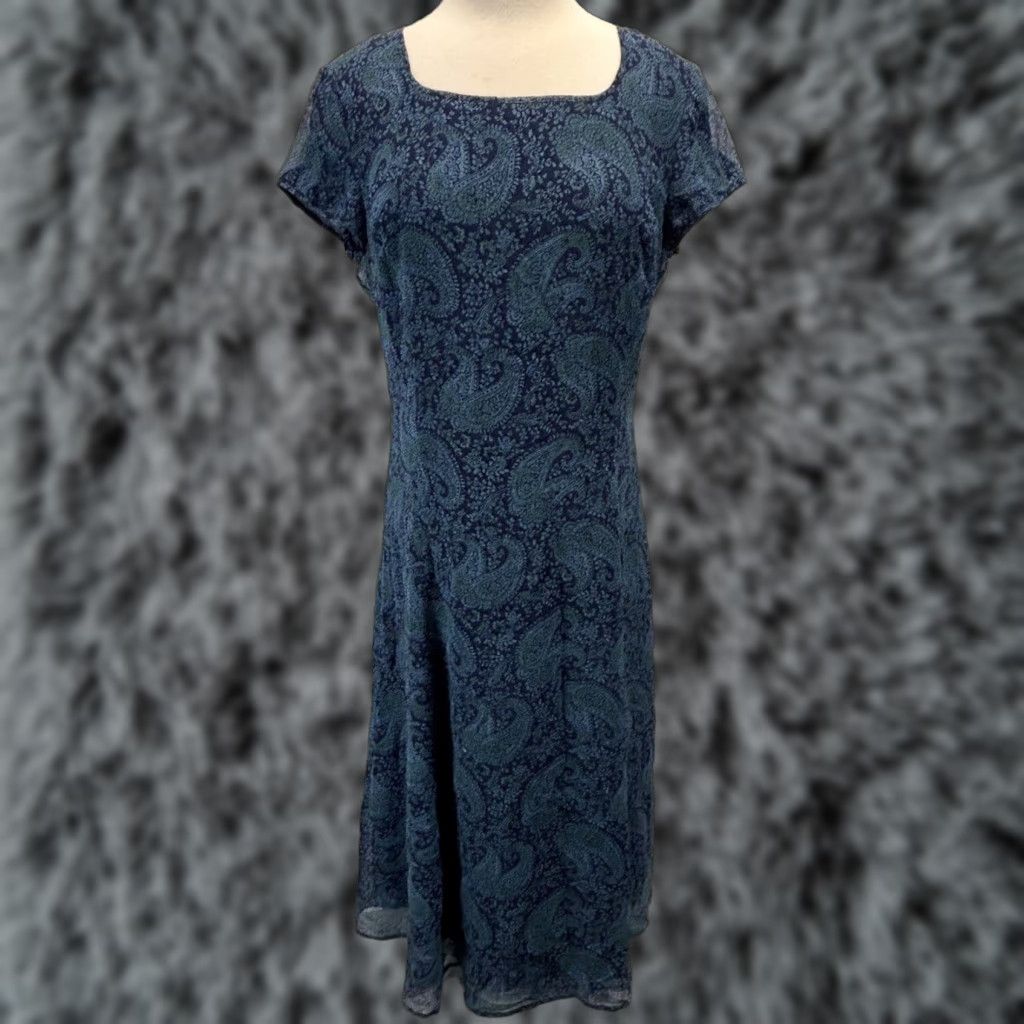 Coldwater Creek VINTAGE Coldwater Creek Silk Paisley Dress Women’s Size 12 Midi Short Sleeve Navy Classic Flowy Fit & Flare Size XL / US 12-14 / IT 48-50 - 1 Thumbnail