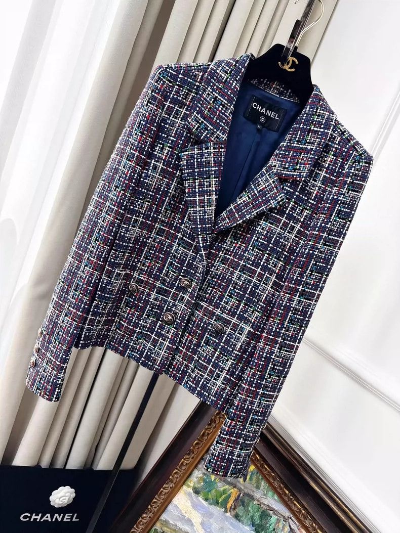 Chanel Chanel 17p color mosaic tweed suit Size XS / US 0-2 / IT 36-38 - 1 Thumbnail