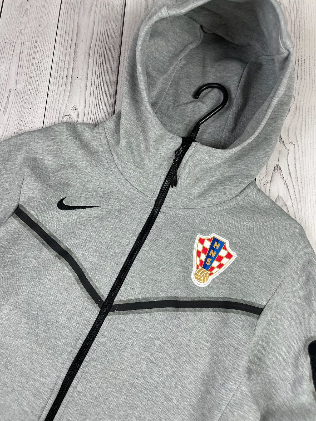 Nike Vintage Nike tech fleece soccer croatia track suit Shorts Size US S / EU 44-46 / 1 - 4 Thumbnail