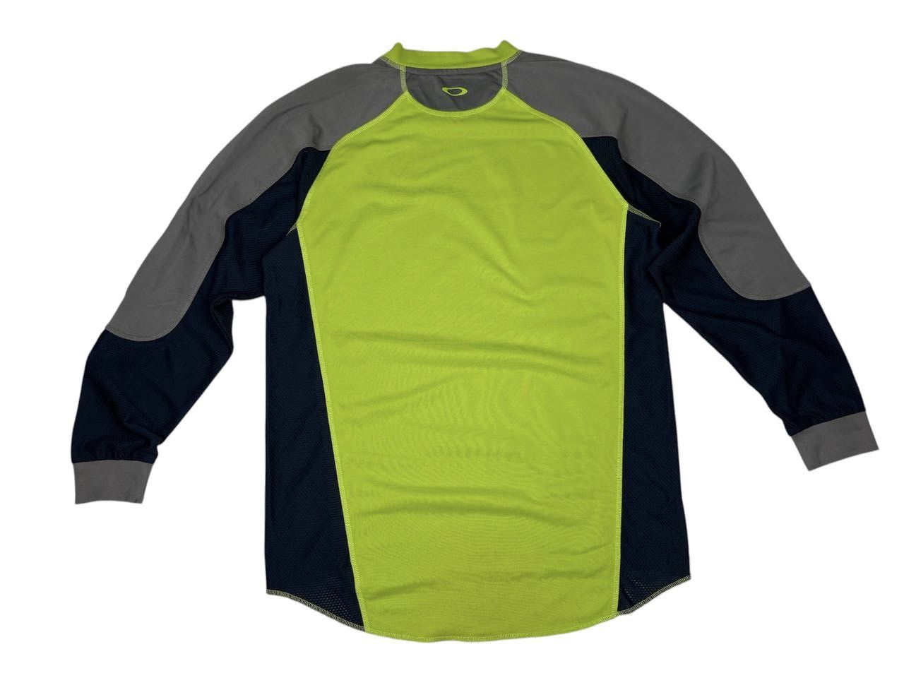 Oakley × Vintage Oakley Long Sleeve logo Size US M / EU 48-50 / 2 - 5 Thumbnail