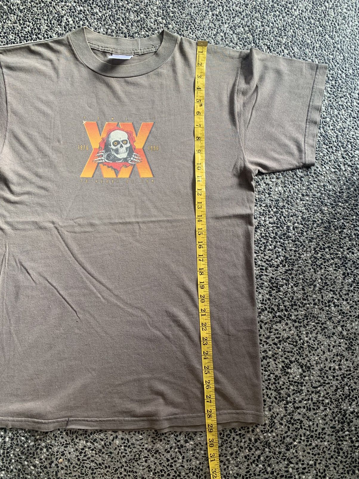 Powell Peralta × Vintage Vintage 90s Powell Parelta Bones Skateboards T shirt Size US M / EU 48-50 / 2 - 10 Thumbnail