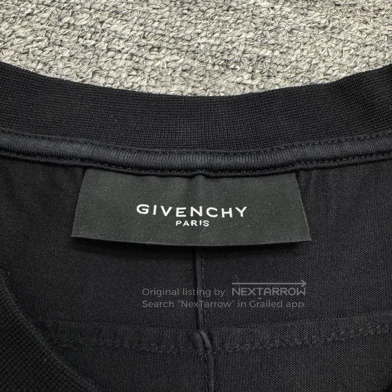Givenchy Givenchy Shark Madonna Short Sleeve (Size M) Size US M / EU 48-50 / 2 - 2 Thumbnail