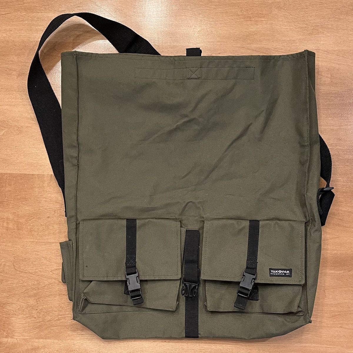 Vintage YakPak canvas messenger-bag, converts to over-shoulder tote Size ONE SIZE - 3 Thumbnail