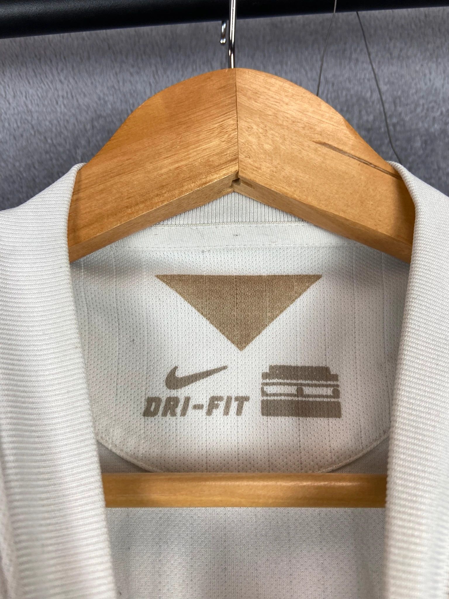 Nike Nike England Jersey Retro Look White L Opis: Size US M / EU 48-50 / 2 - 3 Thumbnail