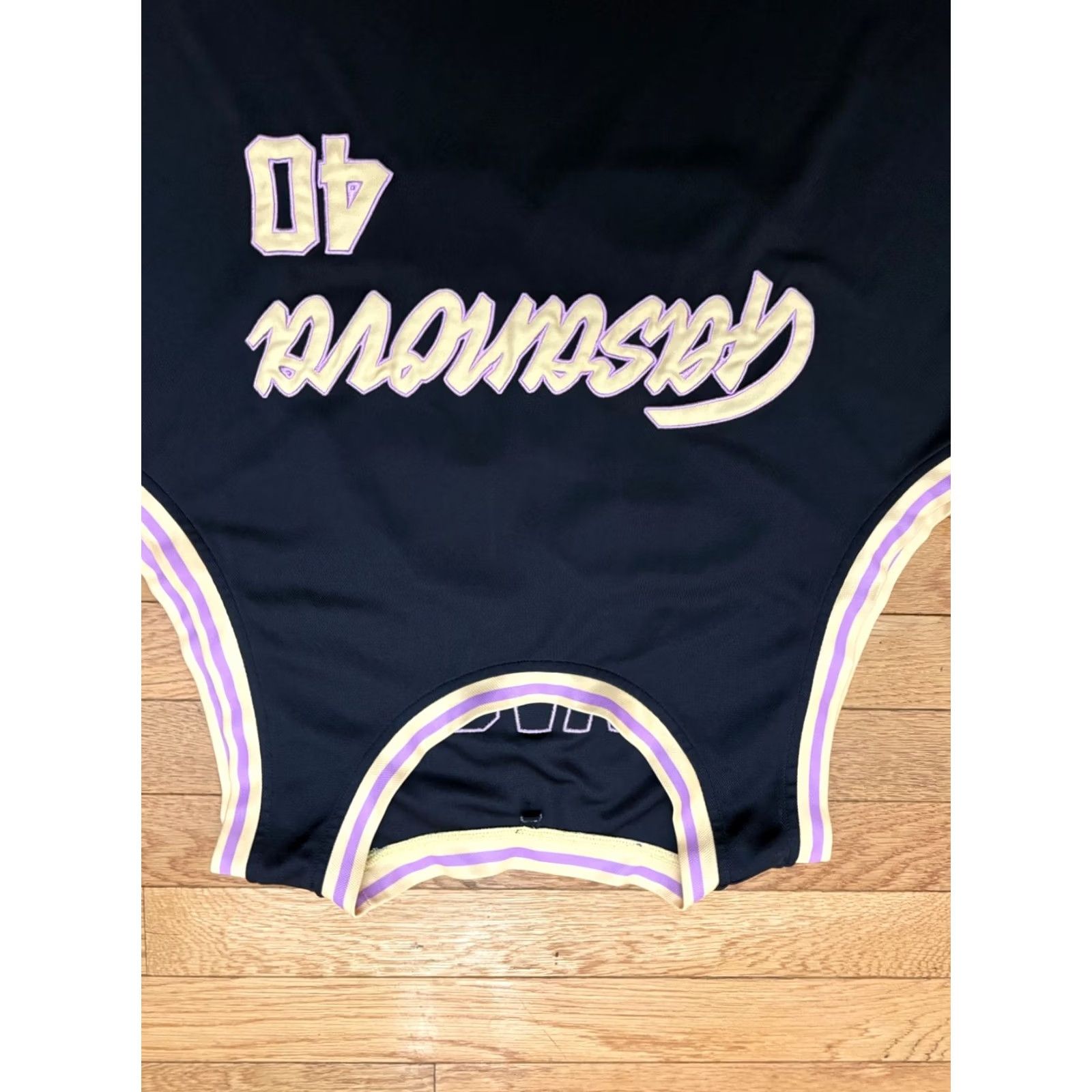Vintage Yung Gravy Gasanova #40 Basketball Jersey T-Shirt Adult XXL Black Crew Neck graphic Print Logo Gravy Hip Hop Mens Cap Sleeve? Size US XXL / EU 58 / 5 - 3 Thumbnail