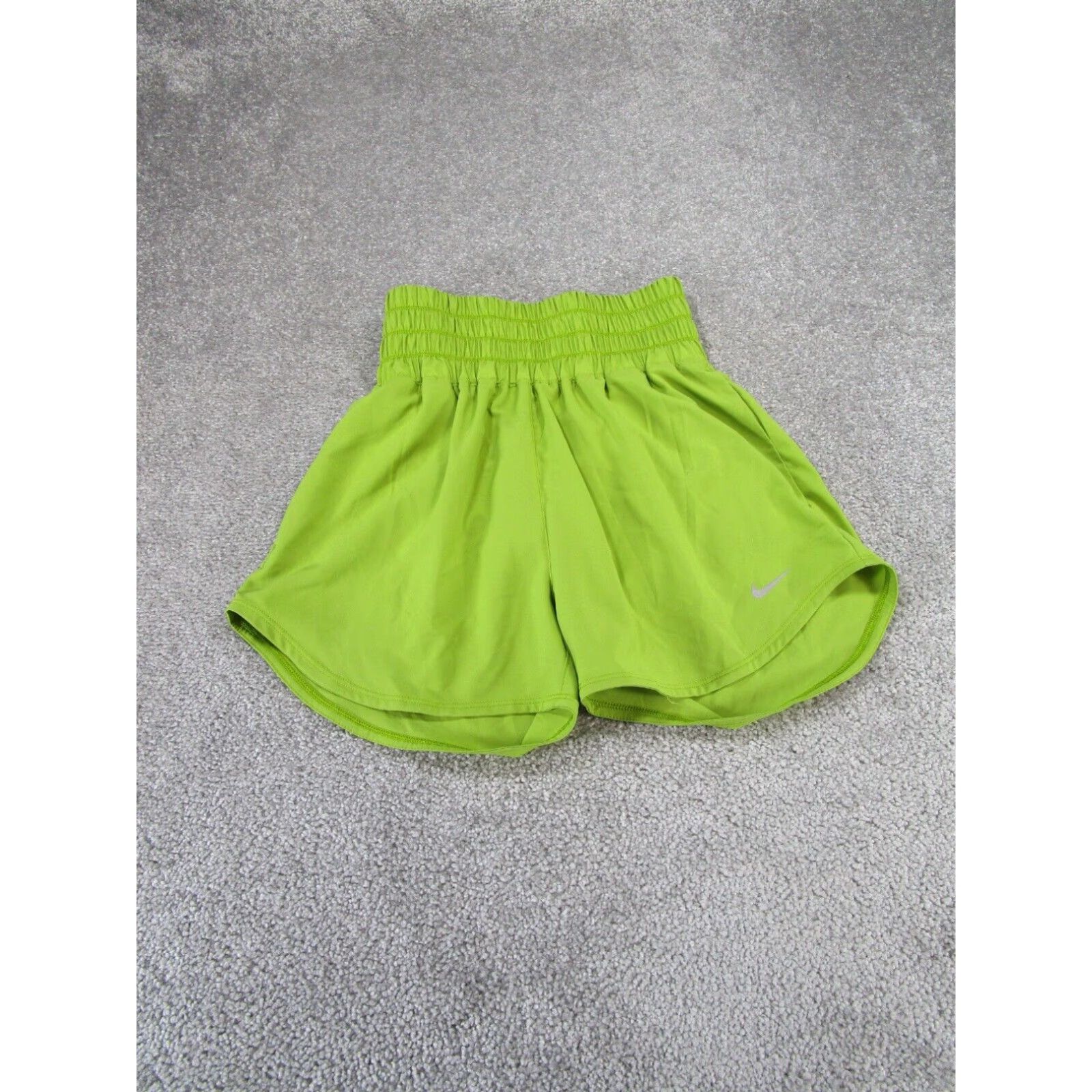 Nike Nike Womens High Waist Running Shorts Extra Small Xs Dri Fit Green Size 26" / US 2 / IT 38 - 1 Thumbnail