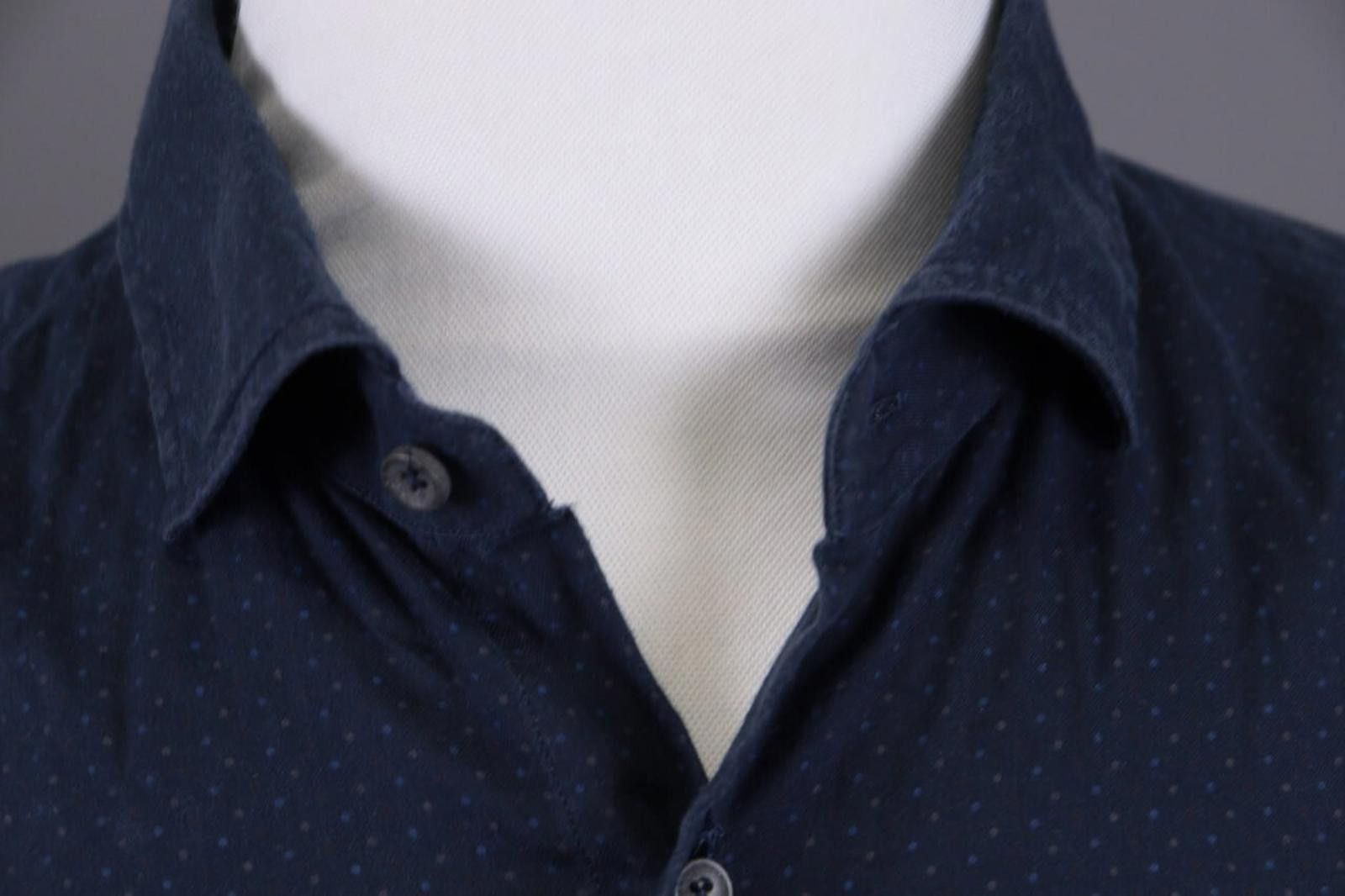 L.B.M. 1911 L.B.M. 1911 Blue Dotted Button Down Shirt Size 42 / 16 1/2 Size US M / EU 48-50 / 2 - 7 Thumbnail
