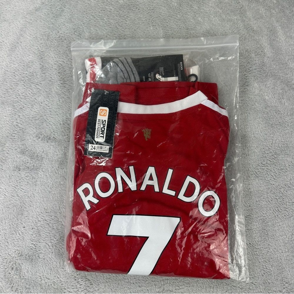 Other Cristiano Ronaldo NWT Kids Soccer Jersey, Shorts & Socks Sz Size US S / EU 44-46 / 1 - 3 Thumbnail