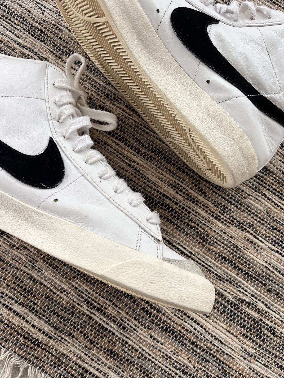 Nike Vintage Nike Blazer White Leather Sk8 Mid Sneakers y2K new Size US 10.5 / EU 43-44 - 9 Thumbnail