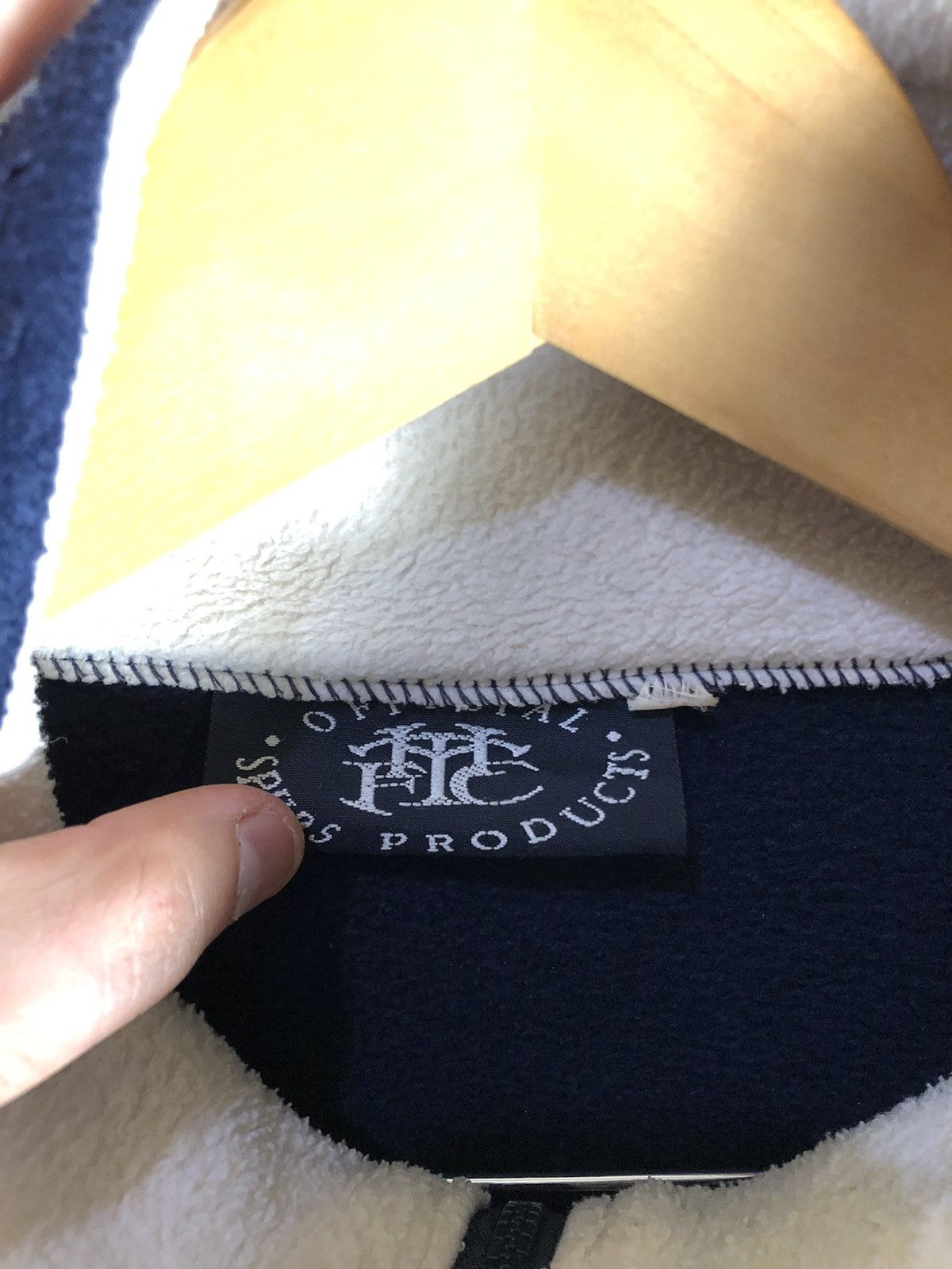 Other VERY RARE ADIDAS FC TOTTENHAM HOTSPUR ENGLAND SOCCER JACKET Size US XL / EU 56 / 4 - 3 Thumbnail