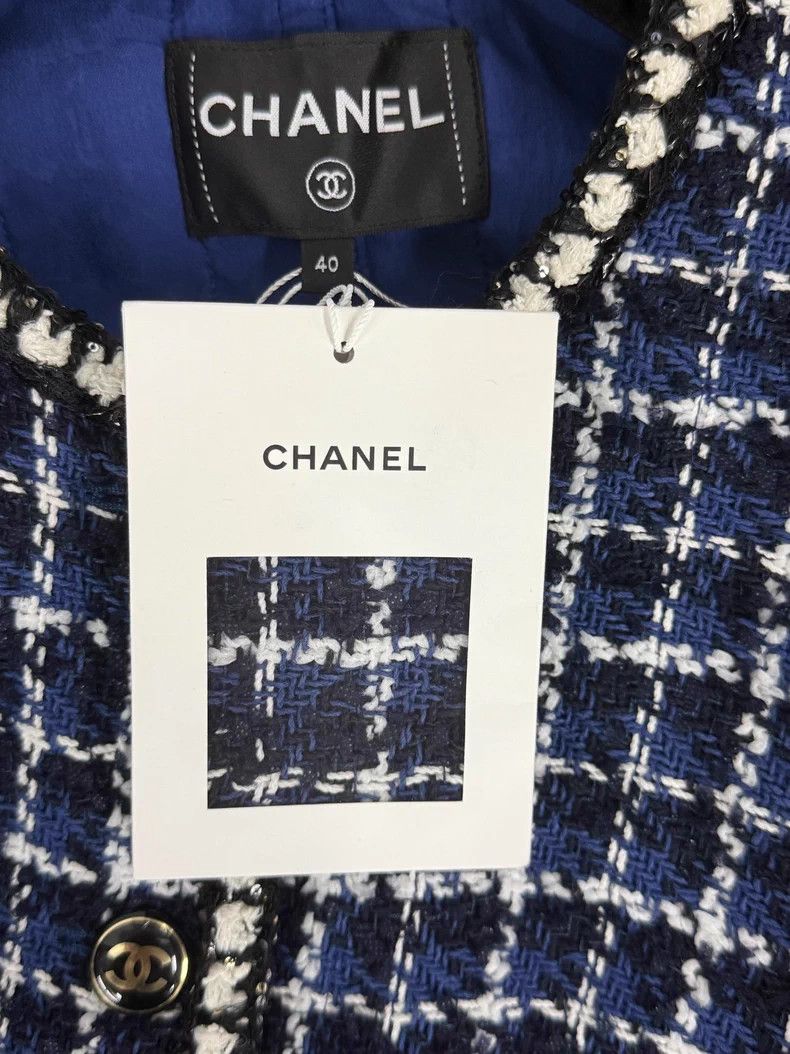 Chanel Chanel Blue plaid tweed coat Size S / US 4 / IT 40 - 4 Thumbnail