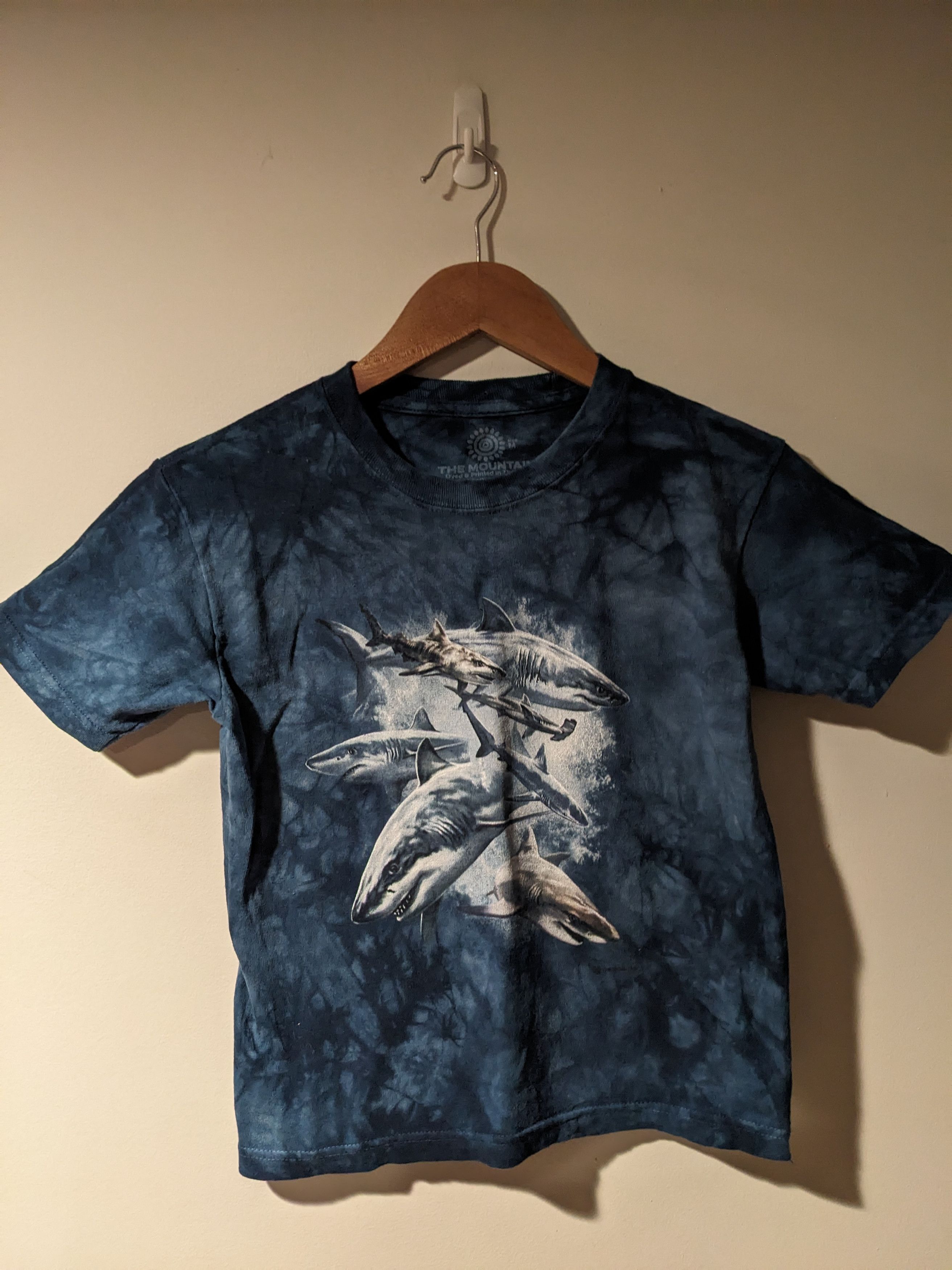 The Mountain × Vintage The Mountain Shark Animal Wildlife Blue Kids Medium T-Shirt Size US M / EU 48-50 / 2 - 1 Thumbnail