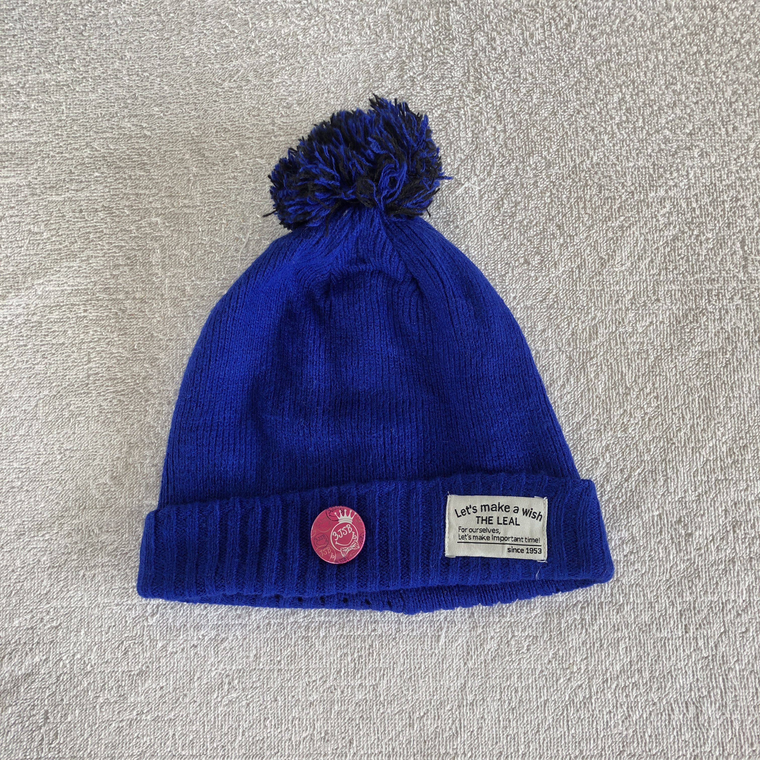 Japanese Brand × Vintage Vintage Y2K Cable Knit Beanie Pom Pom Snow Caps Hats Size ONE SIZE - 1 Thumbnail