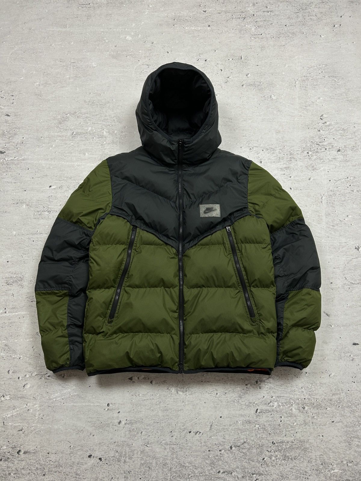 Nike × Streetwear × Vintage ?HYPE NIKE STORM-FIT WINDRUNNER 